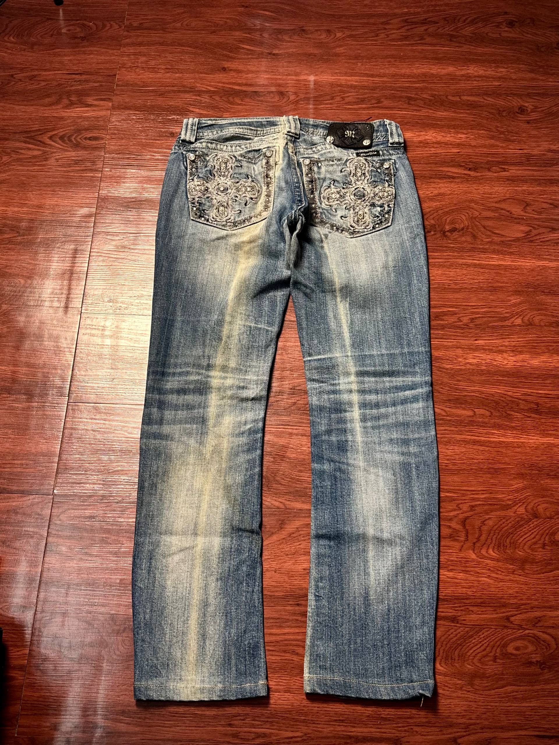Miss Me Vintage Y2K Miss Me Distressed Cross Embroidery Flare Pants Size 30" / US 8 / IT 44 - 1 Thumbnail