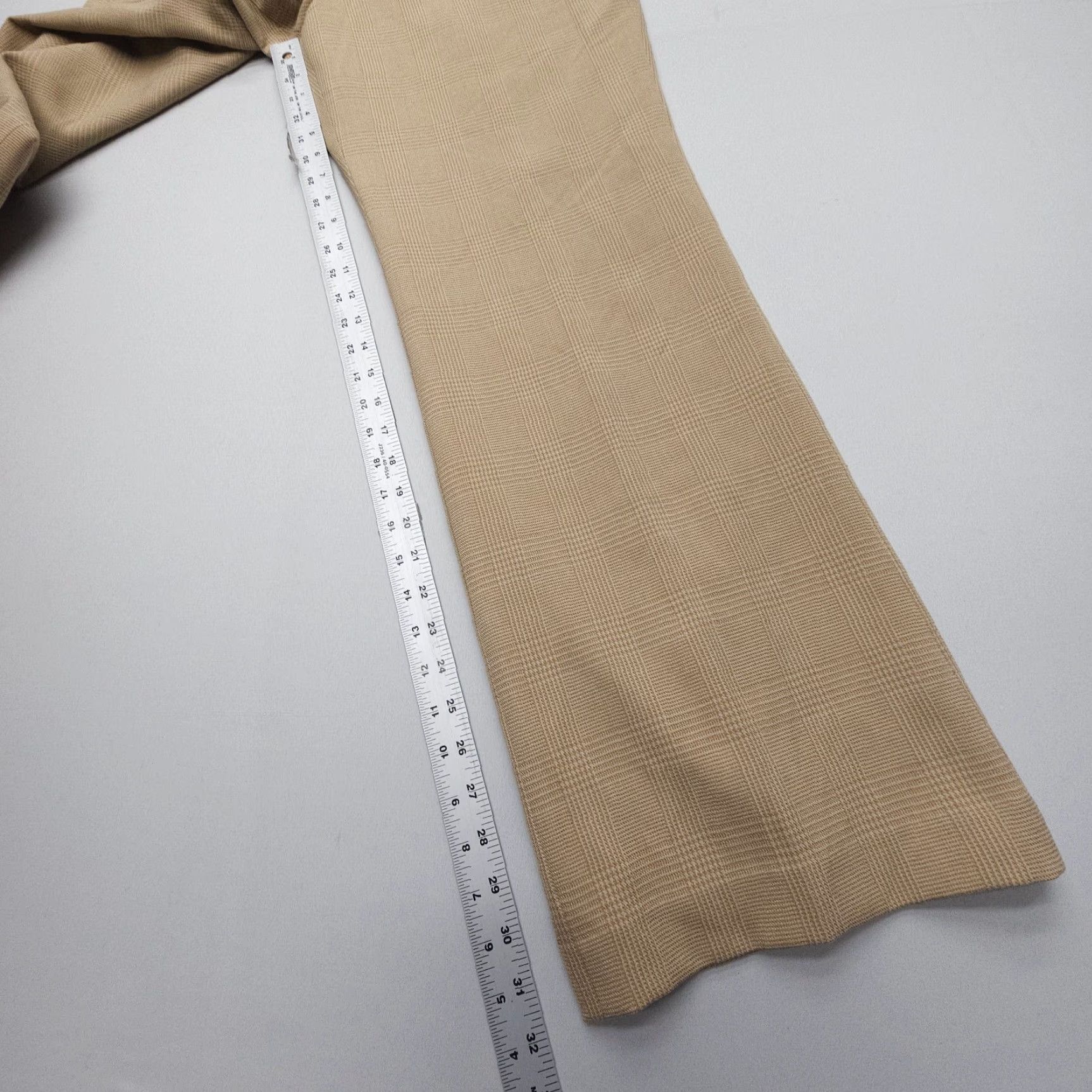 Ann Taylor Ann Taylor Wide Leg Trousers Dress Pants Size 12 Signature Fit Lined Plaid Tan Size 34" / US 12 / IT 48 - 6 Thumbnail