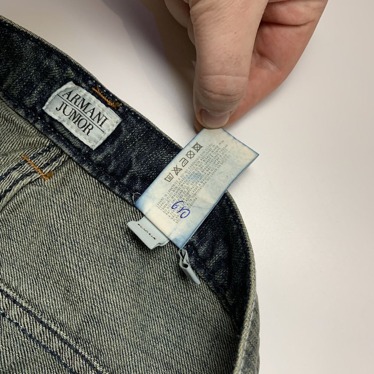 Giorgio Armani VERY RARE Y2K VINTAGE ARMANI BIG LOGO FADED DENIM JEANS 00s Size US 30 / EU 46 - 19 Thumbnail