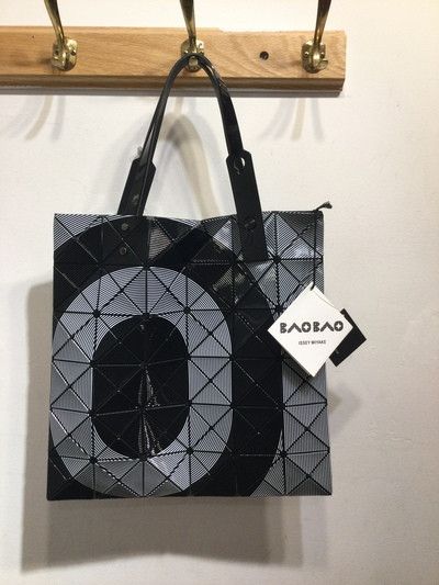 Issey Miyake o1mle0325 Size: OS / Bao Bao Track Bag in Grey & Black Size ONE SIZE - 6 Thumbnail