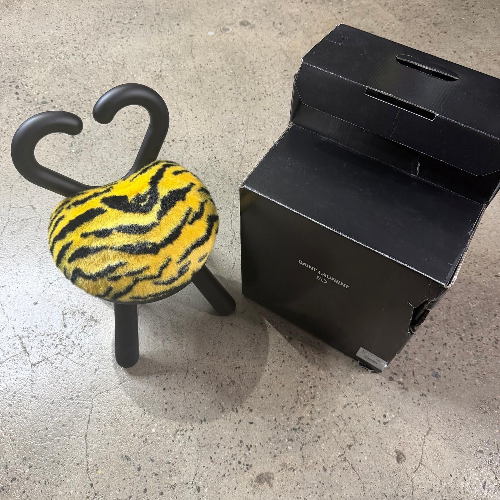 Saint Laurent Paris Saint Laurent x EO Tiger Print Fur Mini Chair Size ONE SIZE - 5 Thumbnail