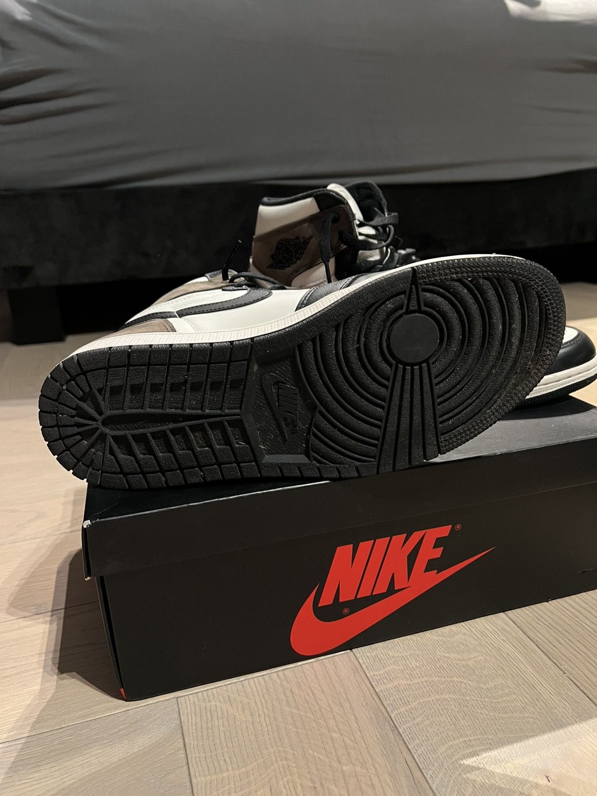 Jordan Brand × Nike Jordan 1 Mochas Size US 10 / EU 43 - 9 Thumbnail