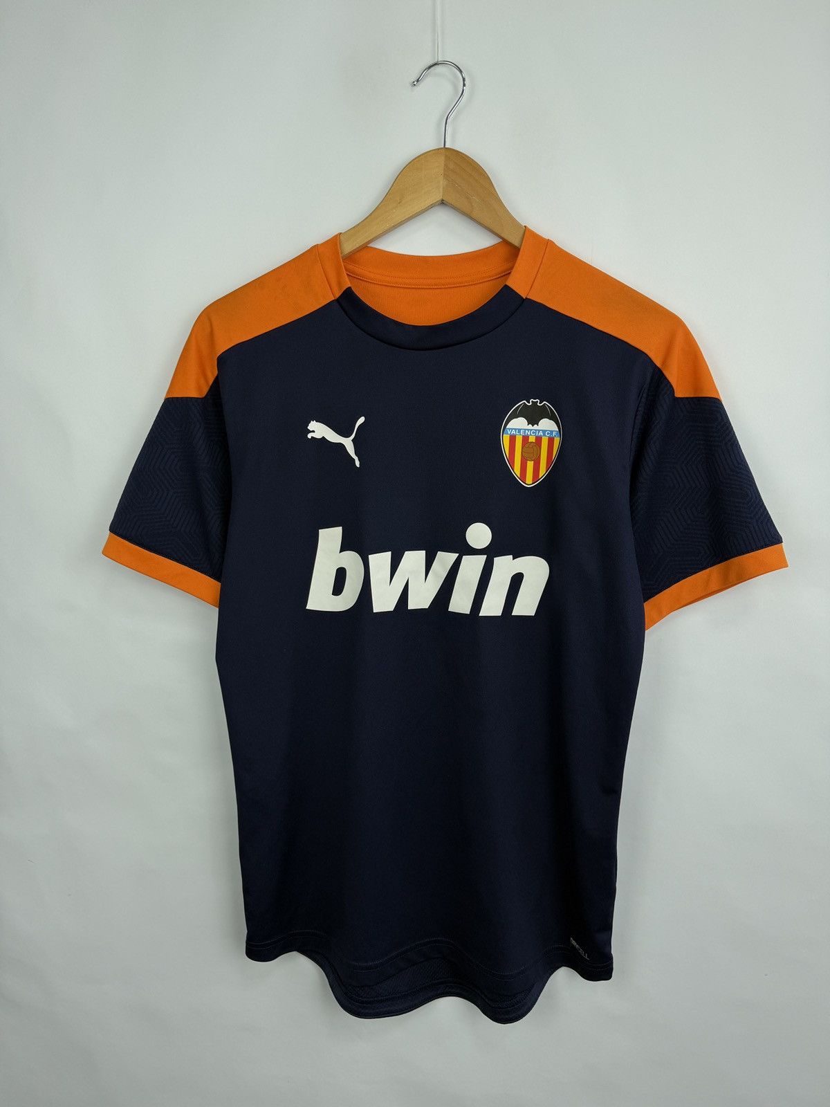 Puma 🇪🇸 2019 Valencia CF Puma Bwin Training Soccer Jersey Rare Size US S / EU 44-46 / 1 - 3 Thumbnail