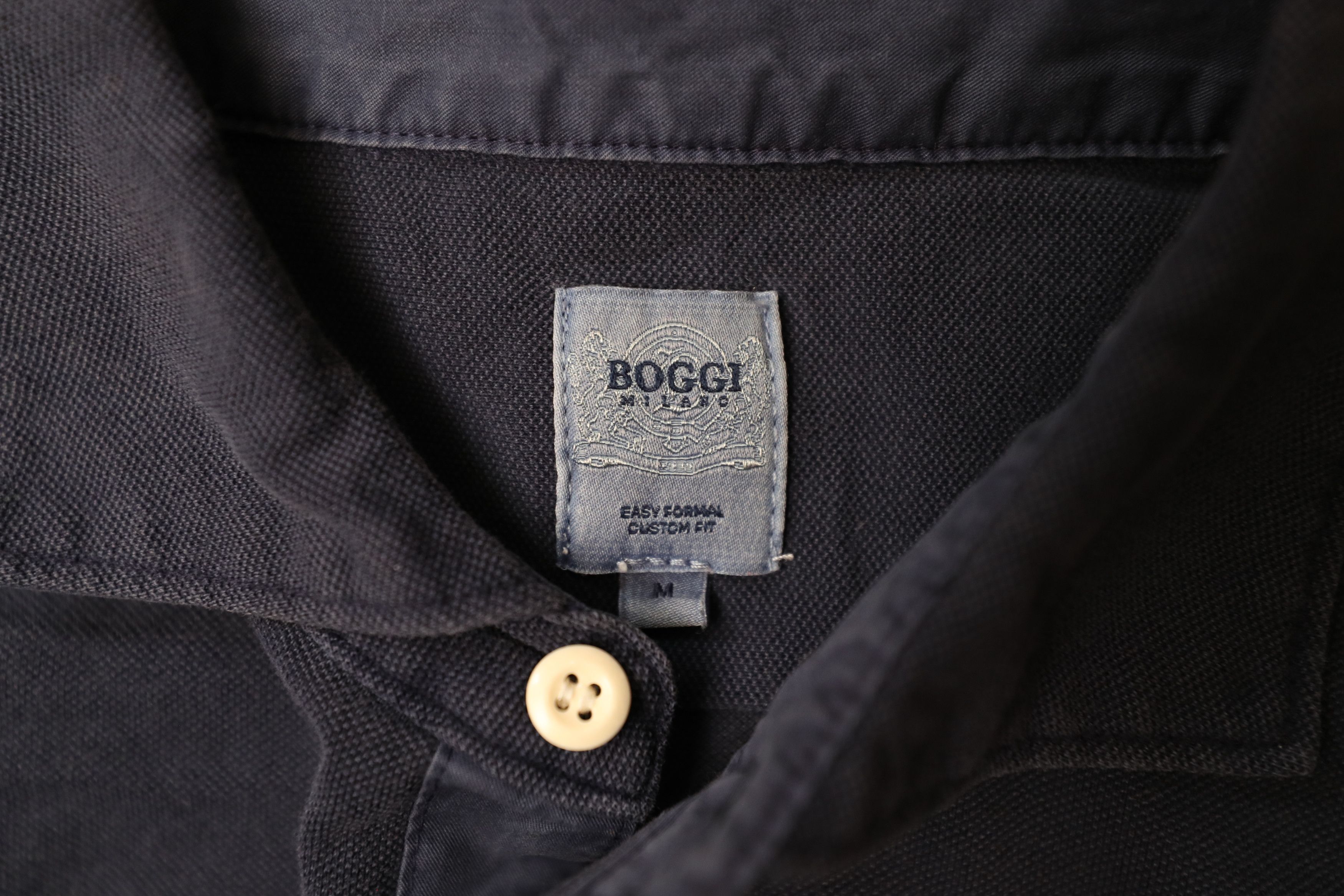 Boggi Boggi Easy Formal Custom Fit Buttondown (M) Size US M / EU 48-50 / 2 - 10 Thumbnail