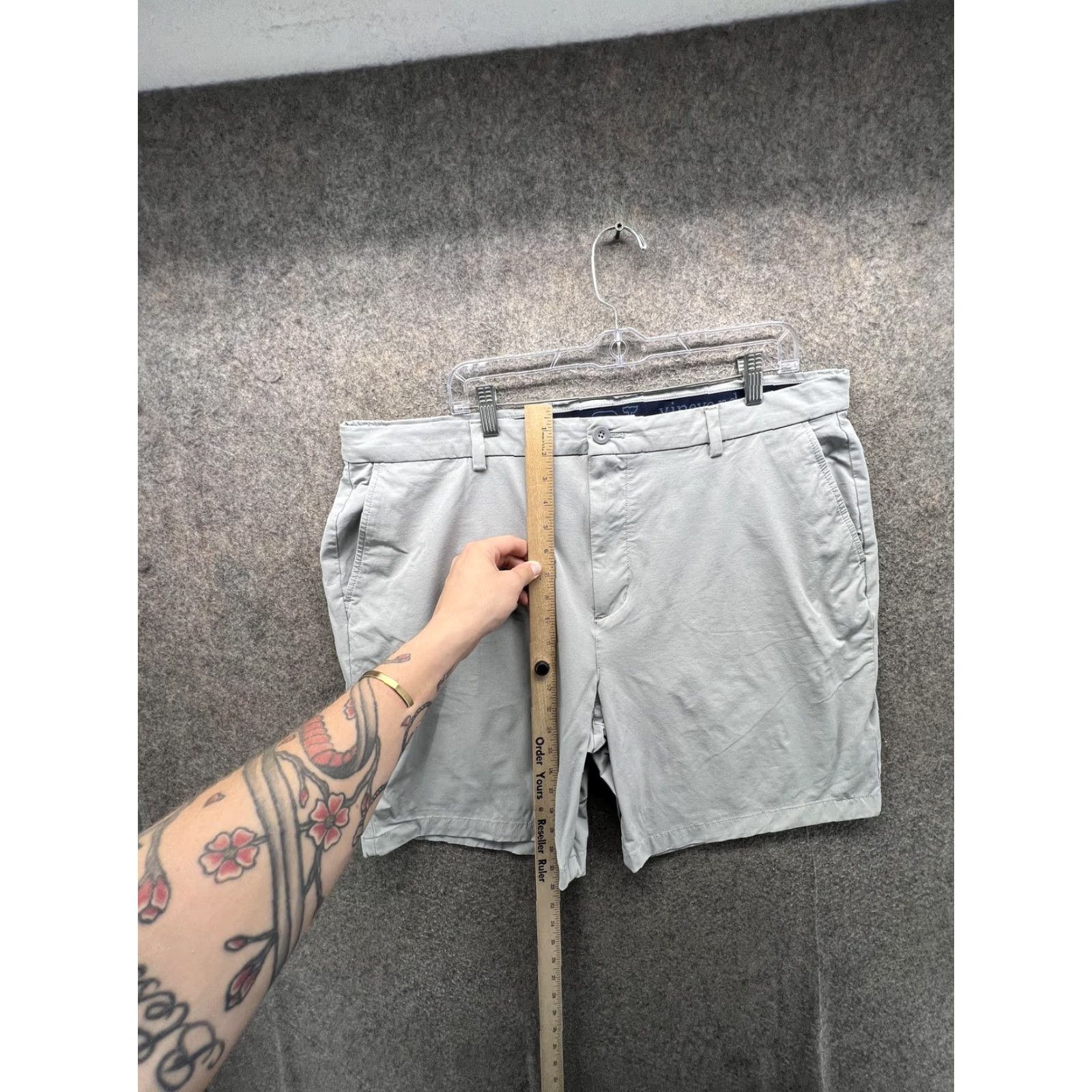 Vineyard Vines Vineyard Vines Shorts Mens 40 Gray Performance Chino Stretch 9 Inseam Casual Size US 40 / EU 56 - 5 Thumbnail