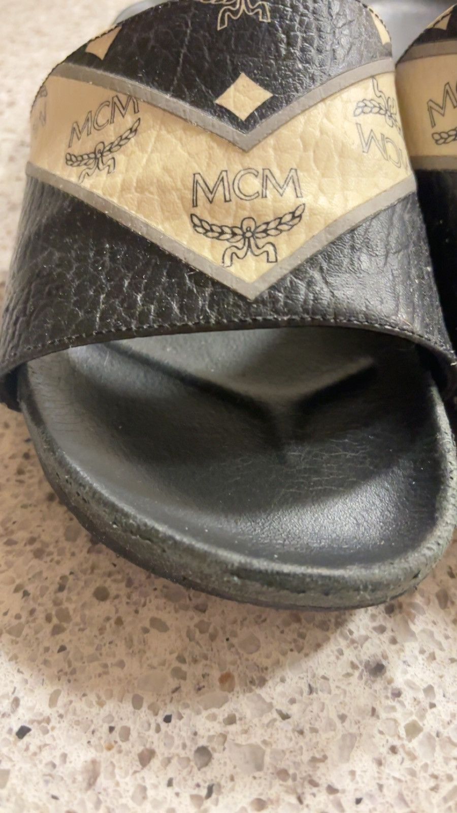 MCM MCM Slides Black Size US 9 / EU 42 - 5 Thumbnail