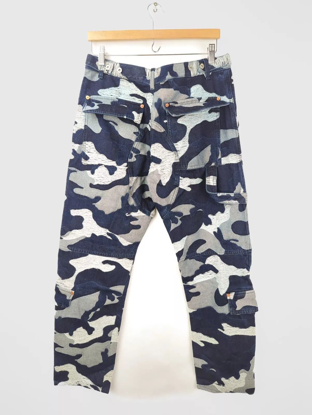 Valentino VALENTINO Sz IT 48 Camouflage Jacquard 2 PIECE SET Size US M / EU 48-50 / 2 - 19 Thumbnail