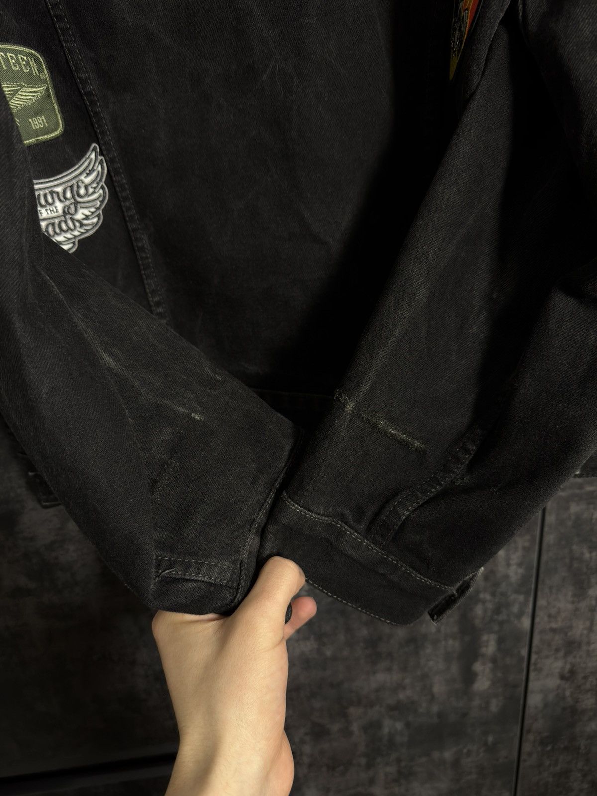 Levi's Vinatge 80s Levis Patched Washed Denim Jacket Acne Hedi Raf Size US L / EU 52-54 / 3 - 15 Thumbnail