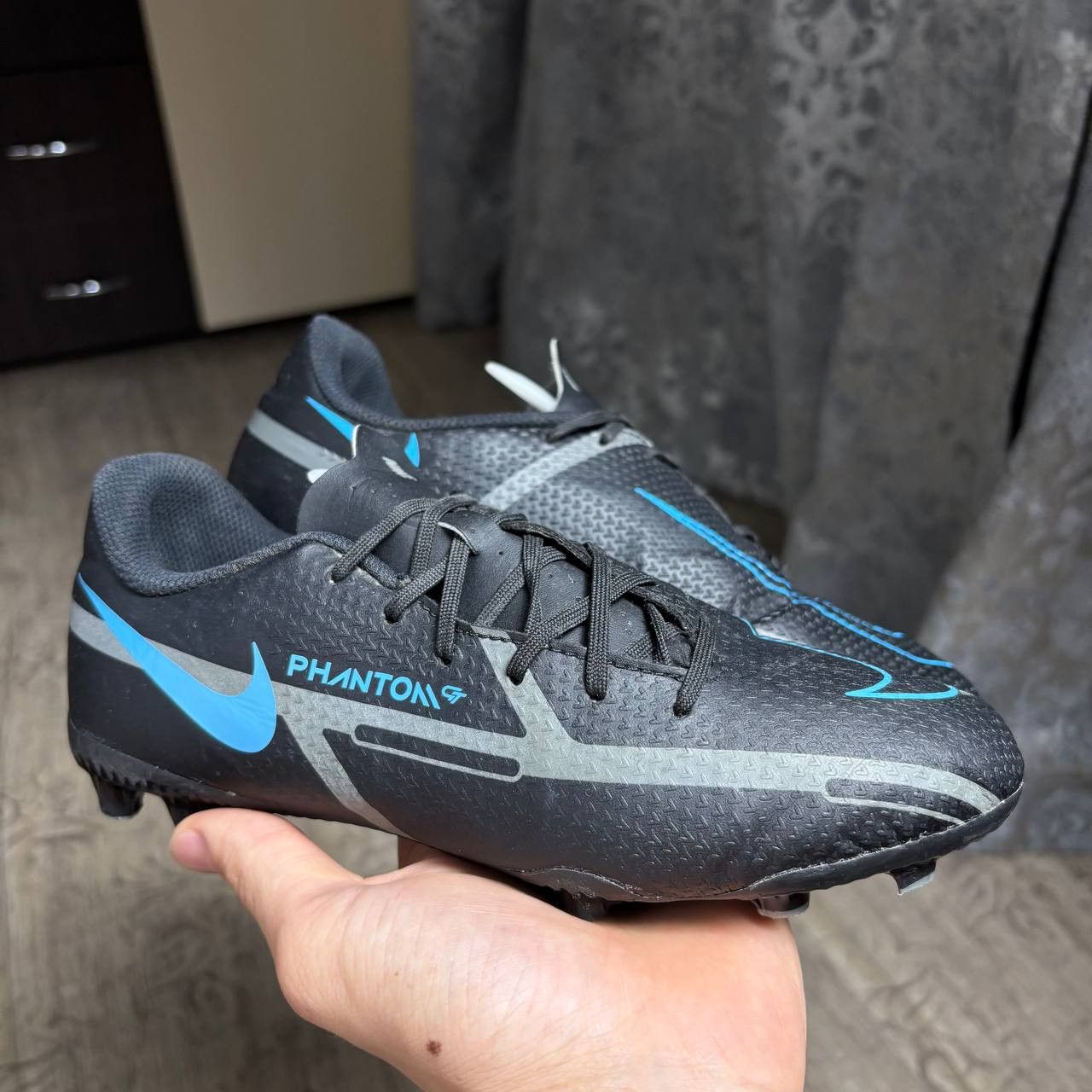 Nike Nike Jr. Phantom GT2 FG/MG Boots DC0812-004 Size US 6 / EU 39 - 1 Thumbnail