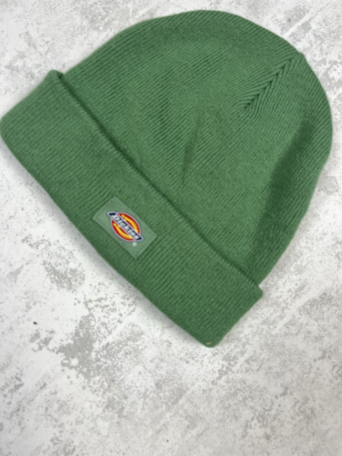 Dickies Iconic Dickies Cuffed Knit Beanie Olive Green Workwear Size ONE SIZE - 2 Thumbnail