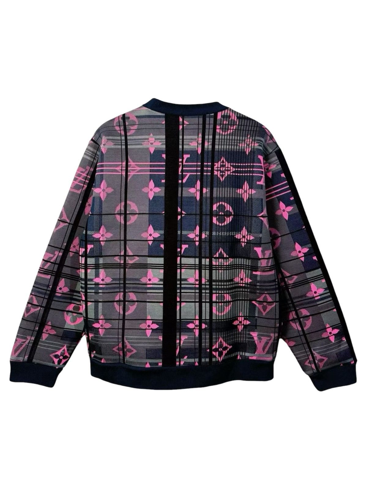 Louis Vuitton Louis Vuitton XL Pullover Monogram Sweatshirt crewneck Size US XL / EU 56 / 4 - 3 Thumbnail