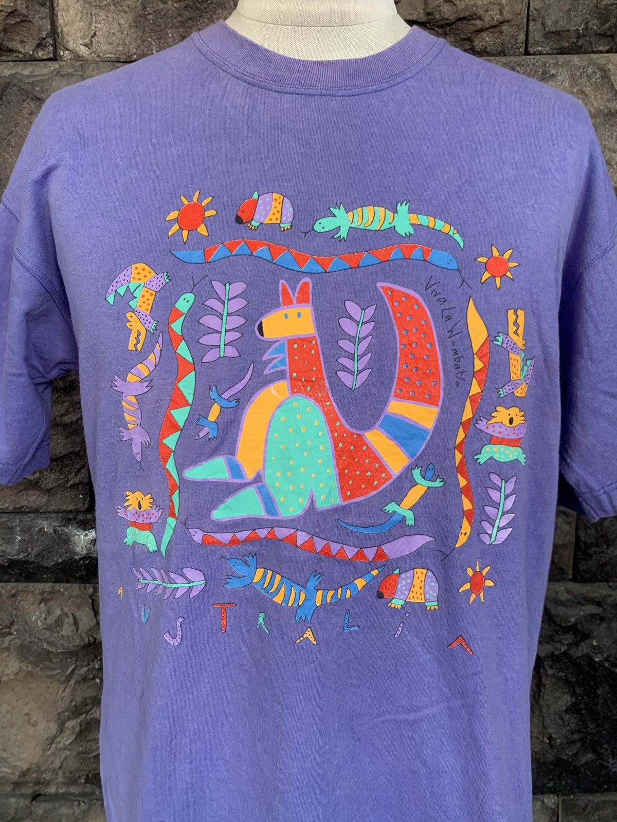 Arts & Science Vintage 90s Viva La Wombat Australian Art T shirt Size US M / EU 48-50 / 2 - 2 Thumbnail