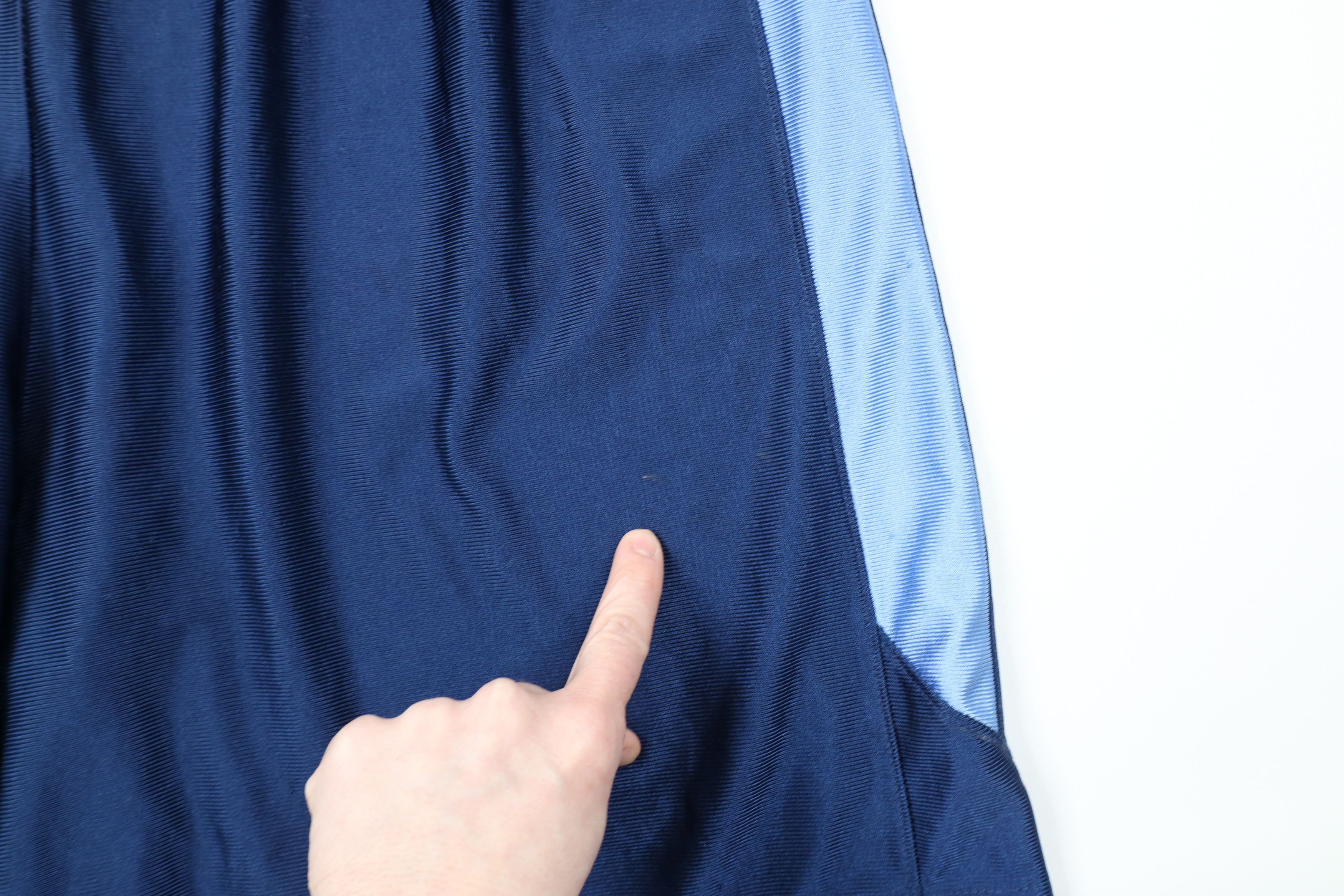 Nike × Vintage Vintage Nike Air Jordan of North Carolina Basketball Shorts Size US 36 / EU 52 - 8 Thumbnail