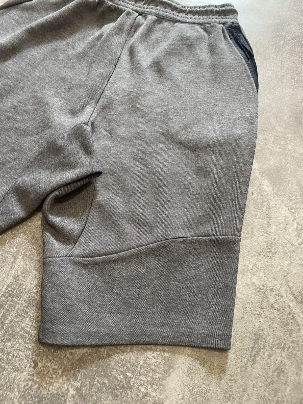 Nike Nike Tech Fleece Sweat Shorts Drill Size L Size US 34 / EU 50 - 20 Thumbnail