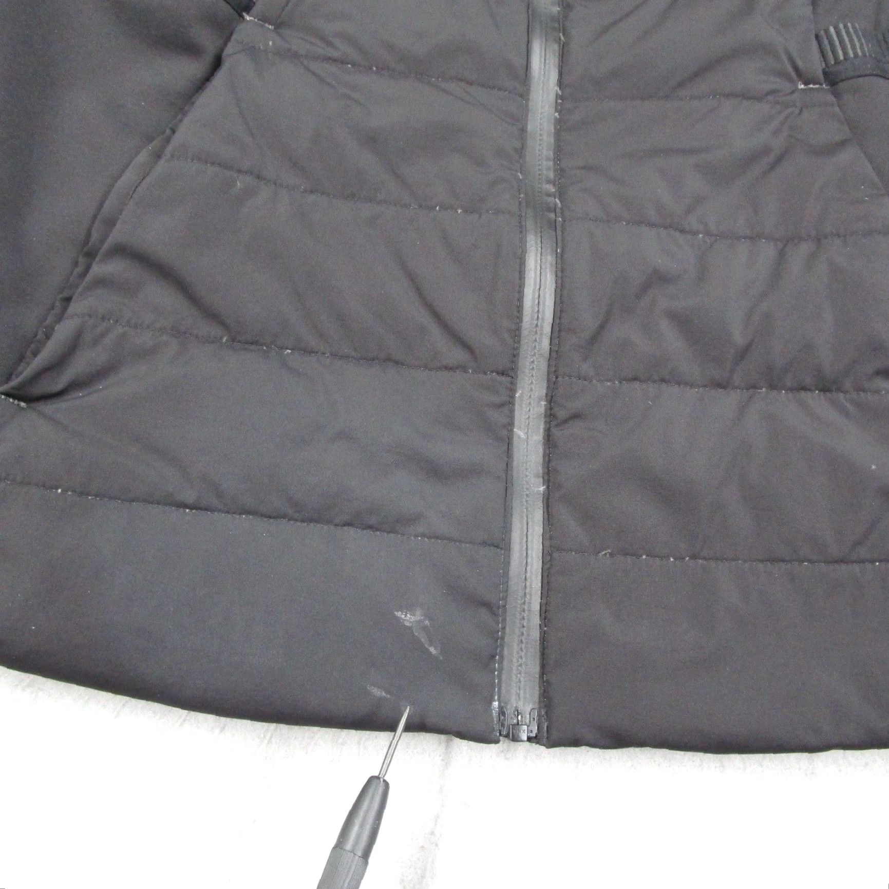 Lululemon Lululemon Athletica Vest Women Black Down Quilted Zip Insulated Reflective Logo Size 8 Varsity Running Vest (8) Size M / US 6-8 / IT 42-44 - 5 Thumbnail