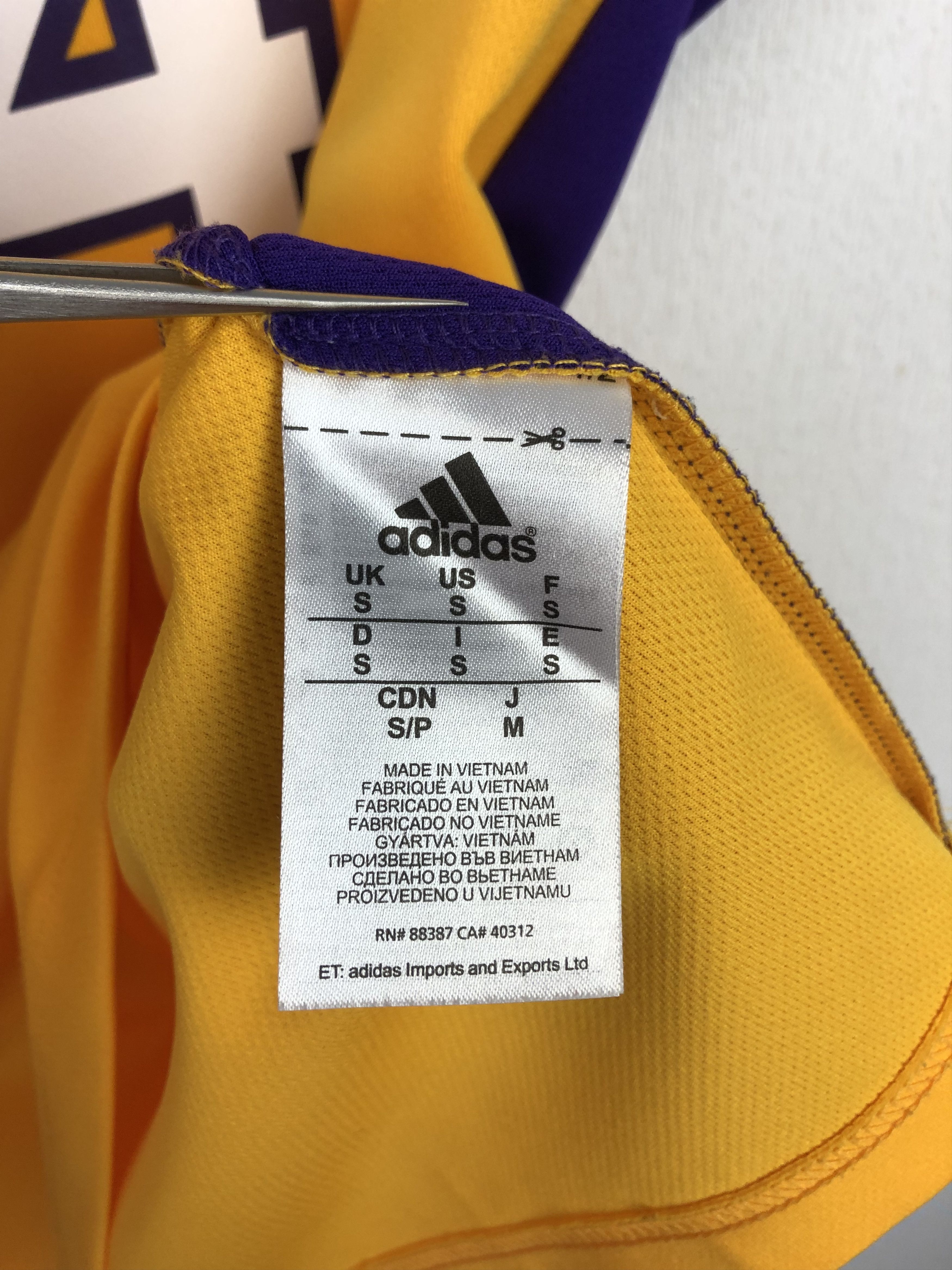 Adidas Adidas Los Angeles Lakers Bryant Yellow NBA Jersey Tee Size US S / EU 44-46 / 1 - 8 Thumbnail
