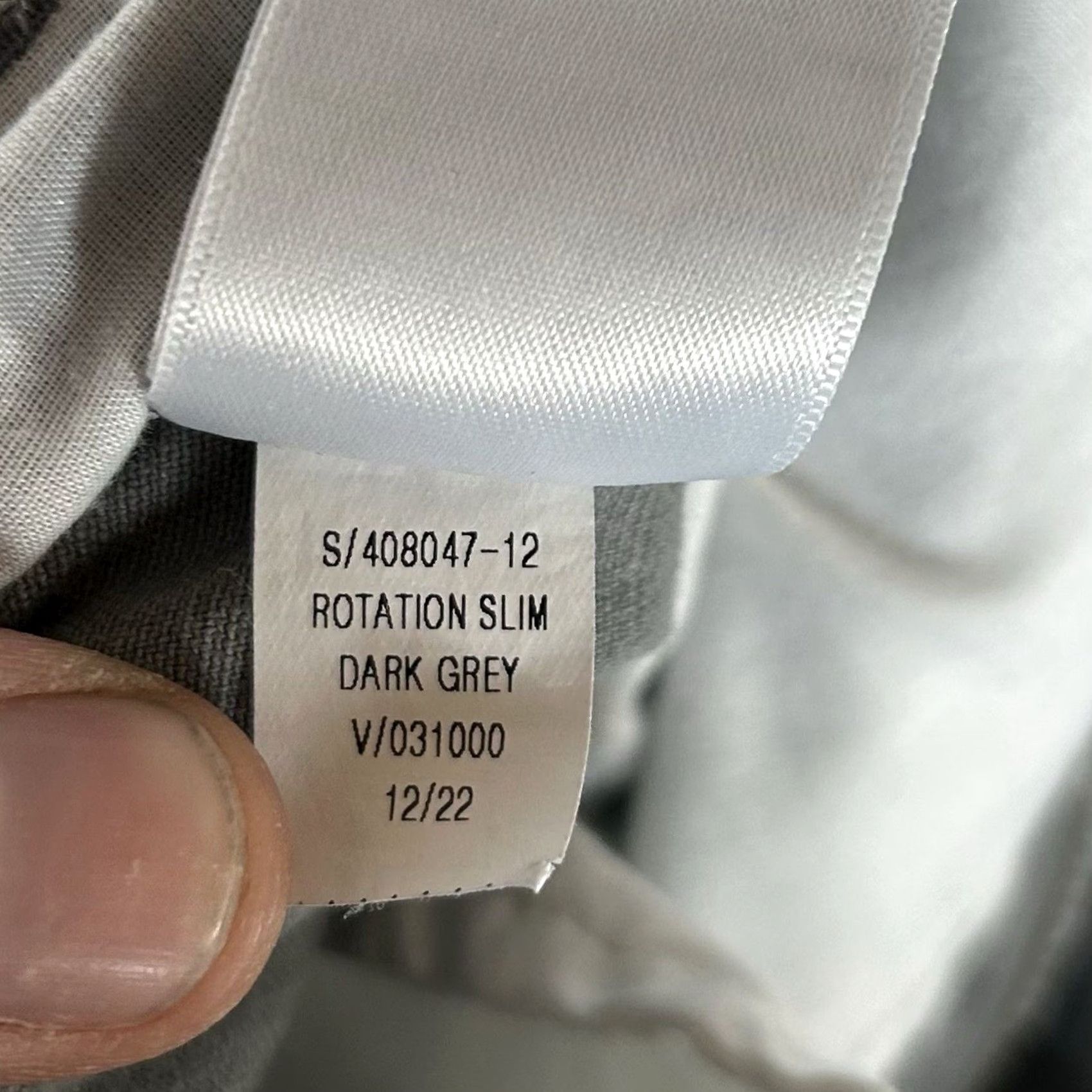 Old Navy Old Navy Chino Pants Mens 32x32 Gray Slim Fit Casual Mid Rise Pants Slim Casual Pants Mens 32 Gray Chino Front Flat Front Pockets 32 Inseam Size US 32 / EU 48 - 7 Thumbnail
