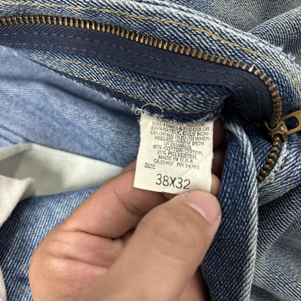 Vintage Vintage Lee Riders Union Made Faded & Worn Bootcut Jeans Size US 35 - 7 Thumbnail