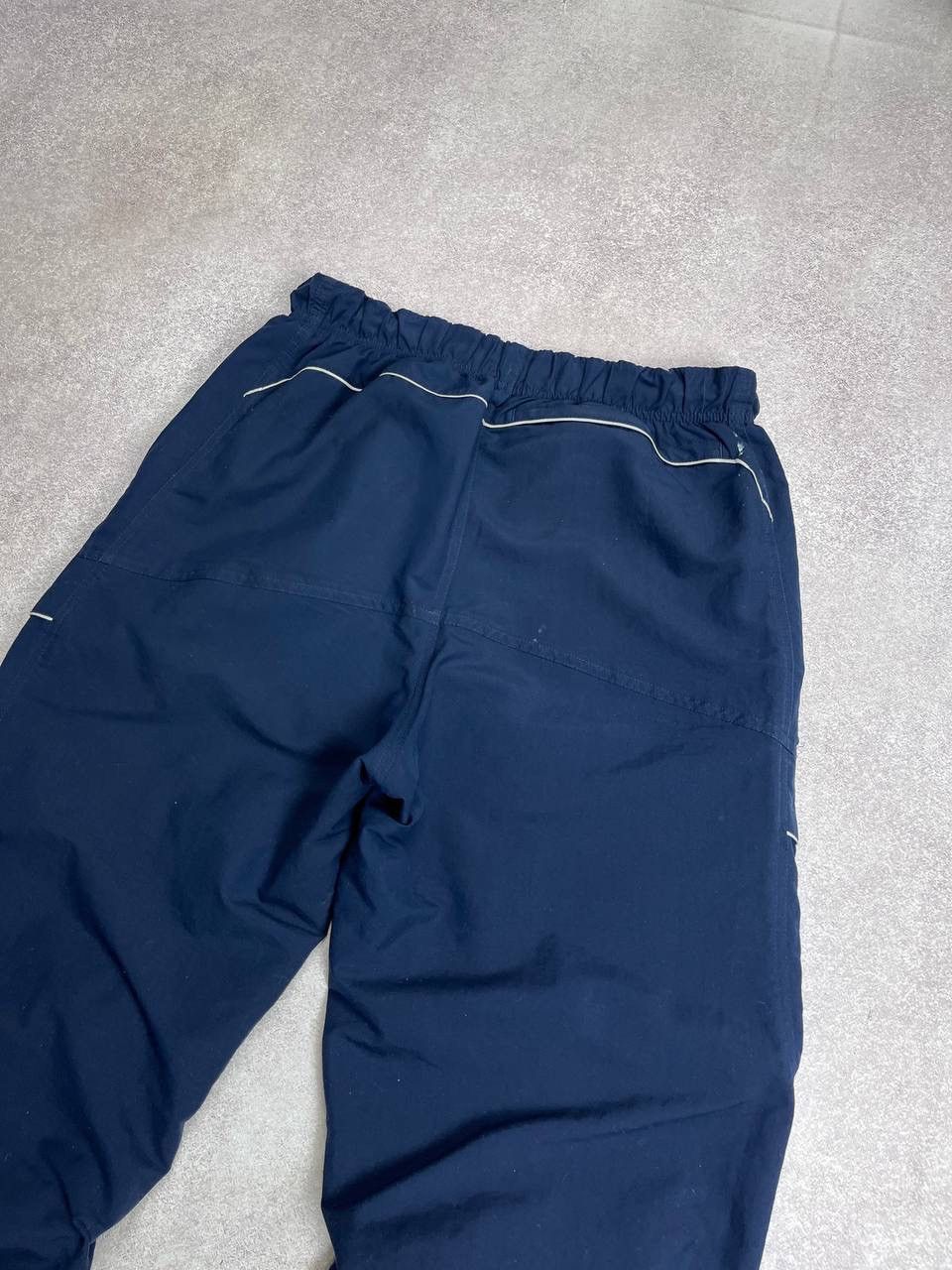Nike Vintage Nike Swoosh Baggy Nylon Joggers Track Pants M Size US 32 / EU 48 - 4 Thumbnail