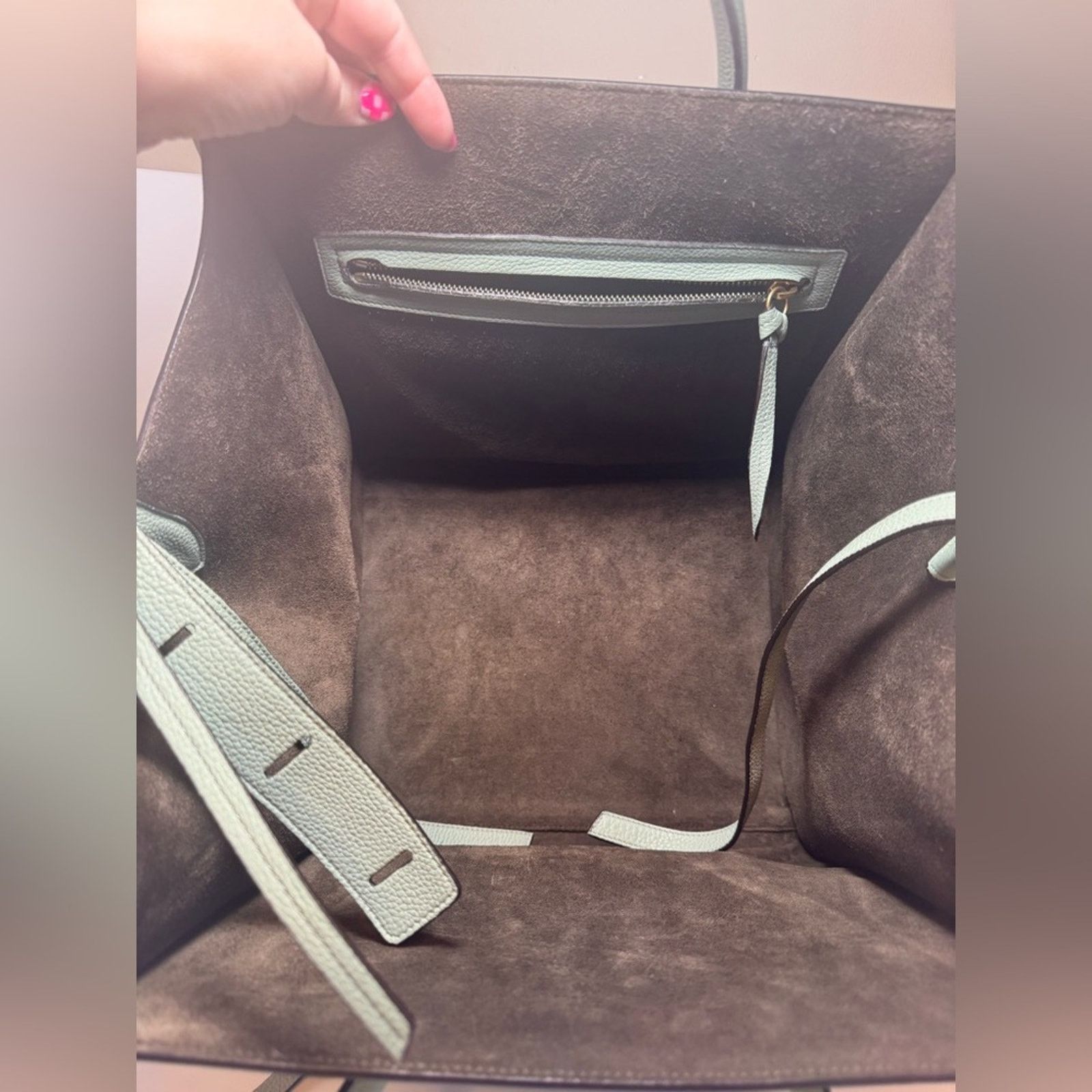 Celine Céline Phantom Tote Medium in Jade Green (Eucalyptus) W/Tag Size ONE SIZE - 6 Thumbnail
