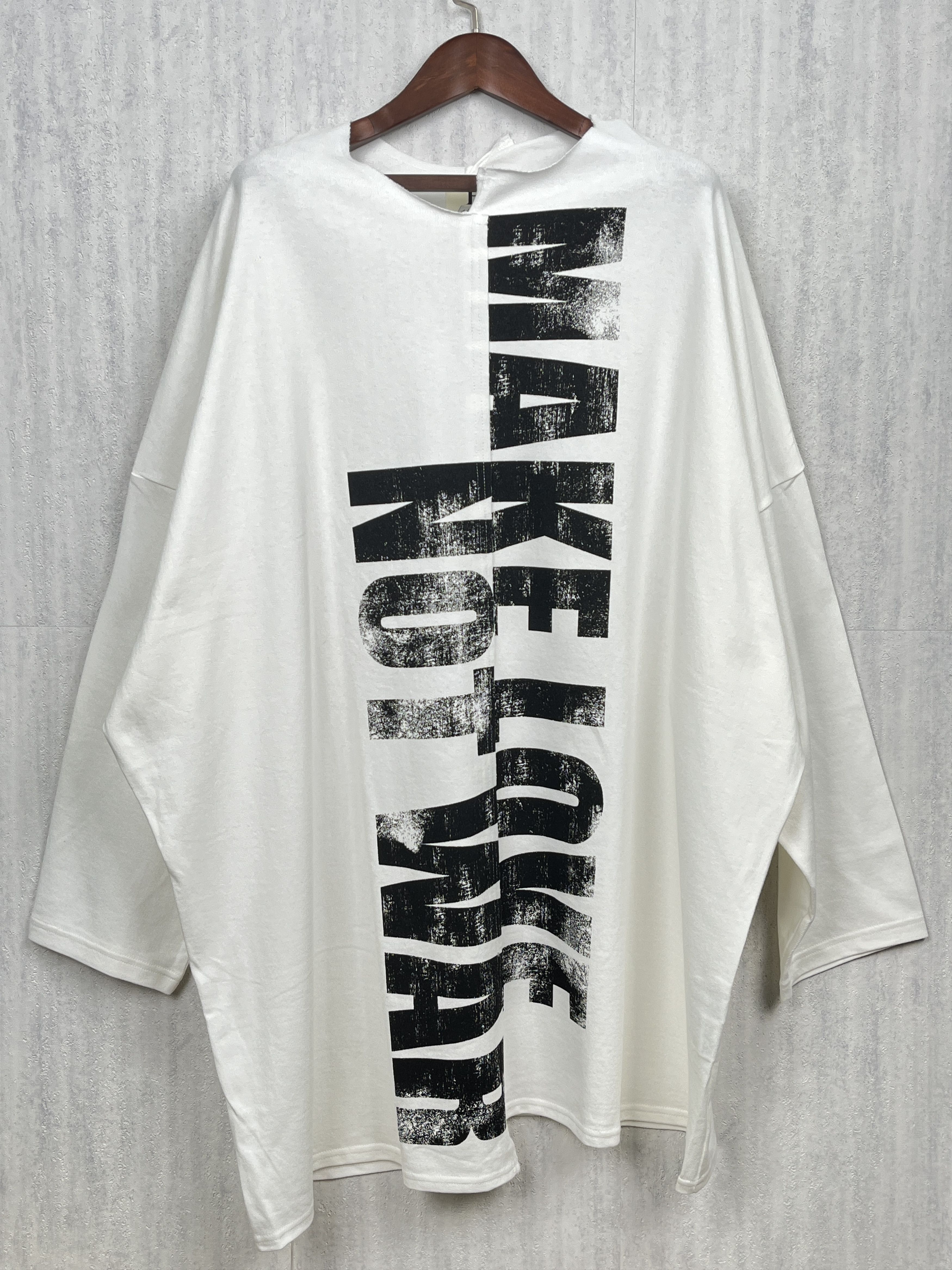 Yohji Yamamoto "Make Love Not War" Long Sleeve Graphic T-Shirt Size US M / EU 48-50 / 2 - 1 Thumbnail