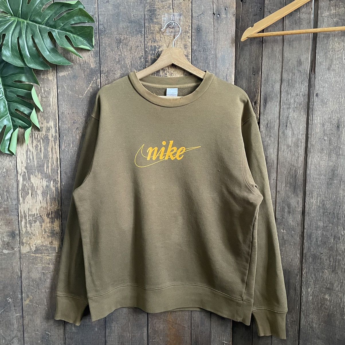 Nike × Vintage Vintage Y2k Nike swoosh crewneck Size US L / EU 52-54 / 3 - 1 Thumbnail