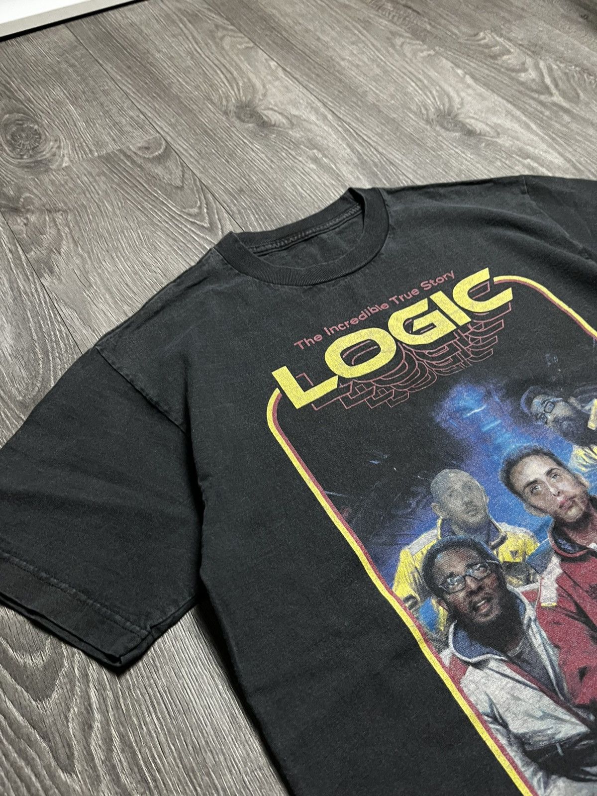Vintage Rare Logic Rap T-Shirt The Incredible True Story Graphic Tee Size US M / EU 48-50 / 2 - 5 Thumbnail