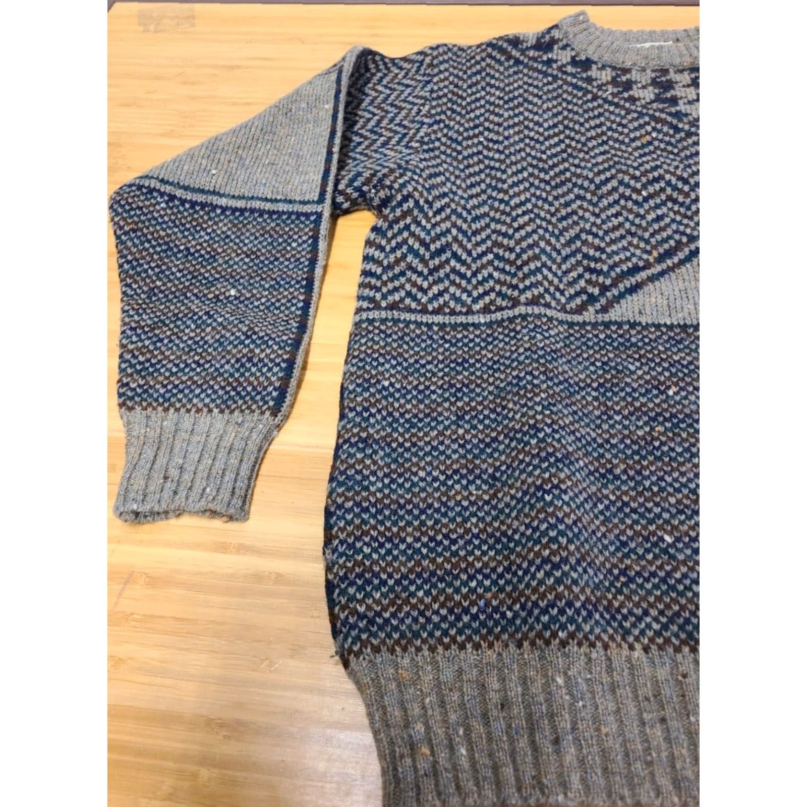 Vintage VINTAGE Lord Jeff Sweater 100% Shetland Wool Abstract Pattern Crew Neck Long Sleeve Brown M Mens Pullover Knit Classic Fall Winter Size US M / EU 48-50 / 2 - 4 Thumbnail
