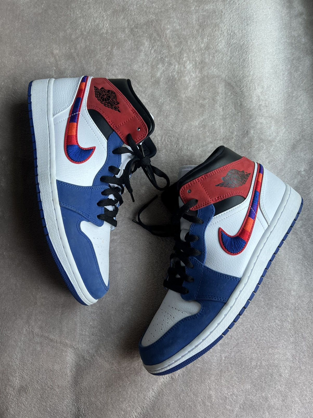 Jordan Brand × Nike Jordan 1 Mid Multi-Color Swoosh Size US 10 / EU 43 - 1 Thumbnail