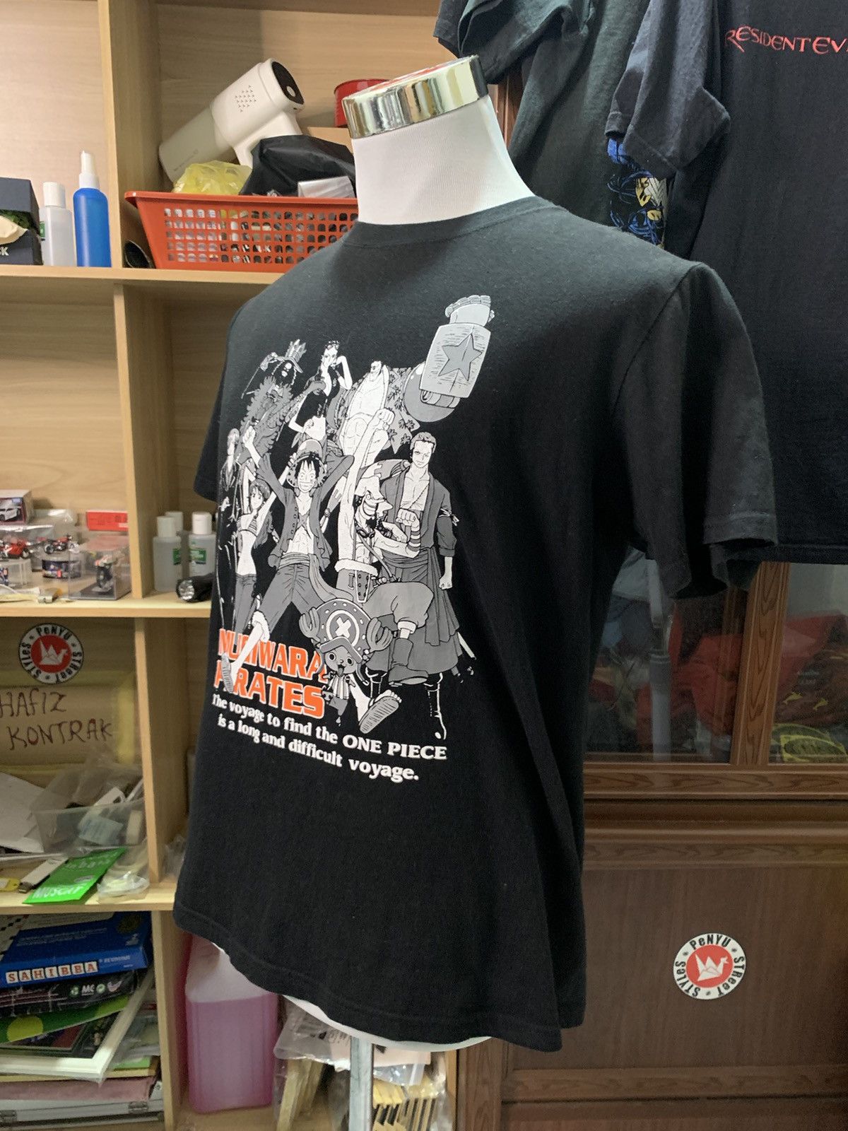 Anime MUGIWARA PIRATES ANIME TSHIRT Size US M / EU 48-50 / 2 - 3 Thumbnail