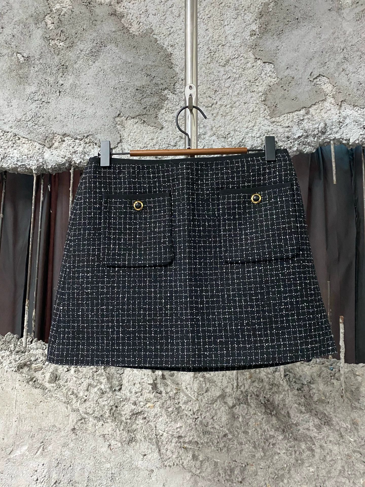 Miu Miu MIUMIU Women's New Size 36 Skirt Size 25" / US 0 / IT 36 - 2 Thumbnail