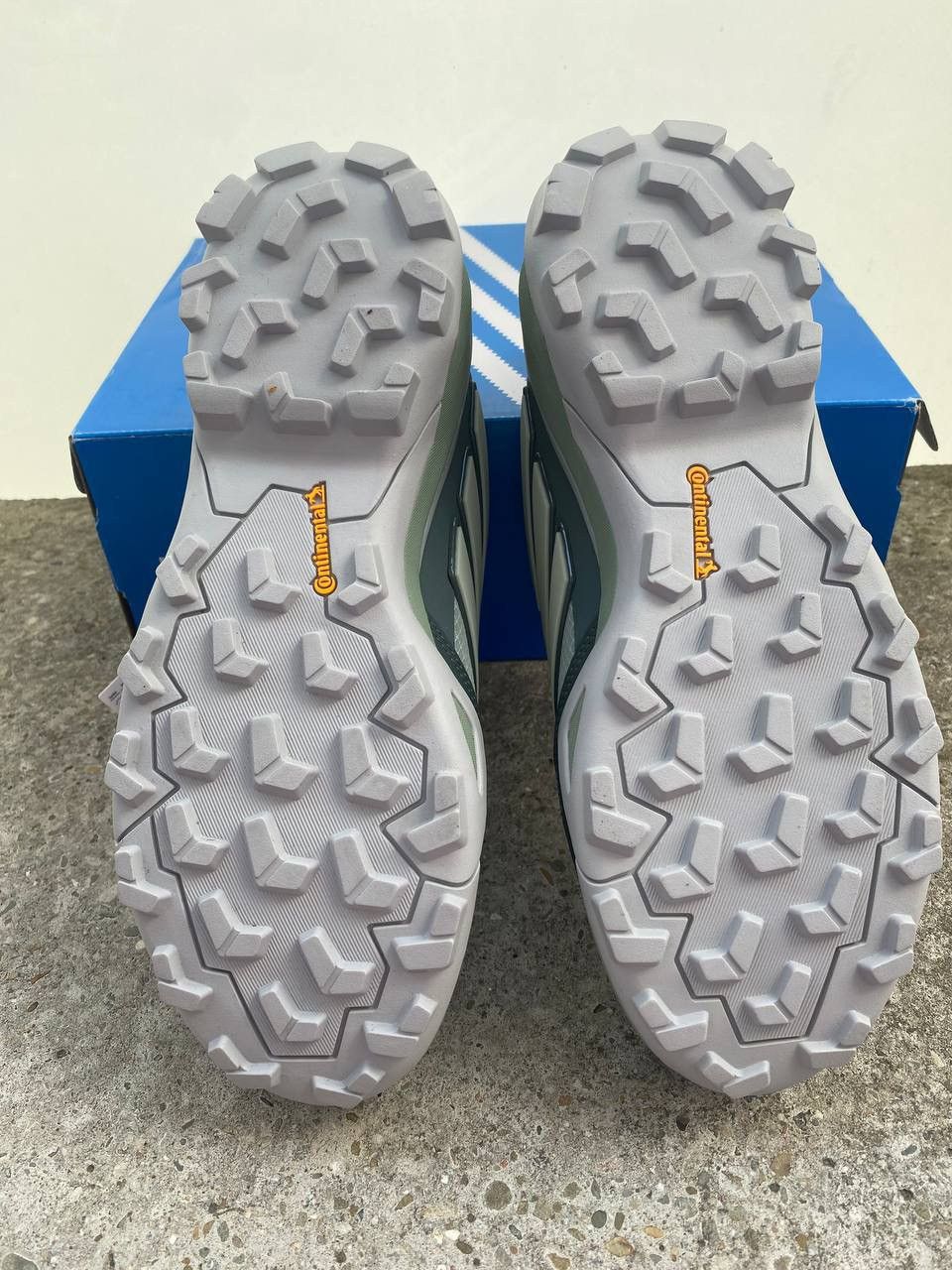 Adidas Adidas Terrex Skychaser Gore-Tex unisex Size US 9 / EU 42 - 8 Thumbnail