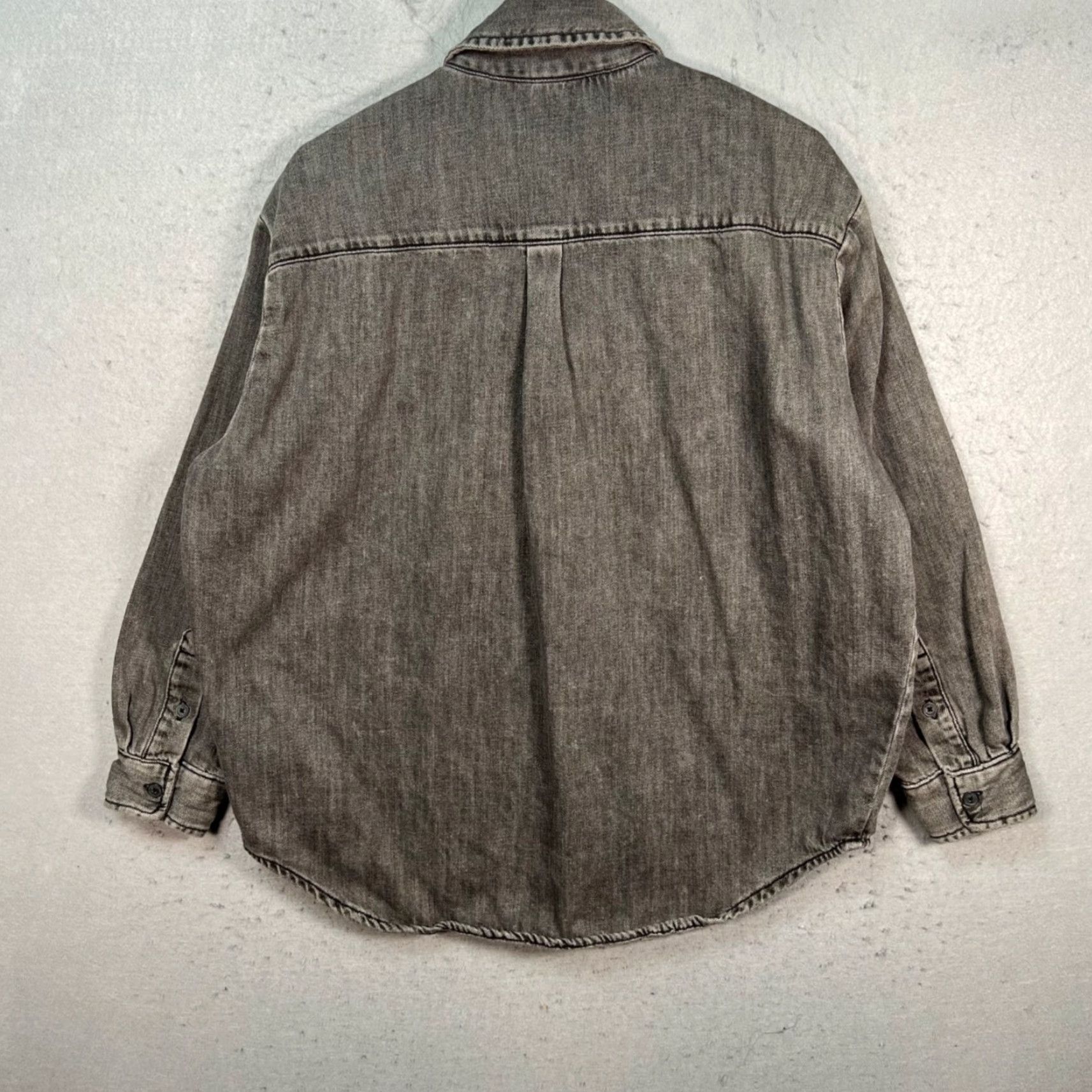 Zara Zara Button-Up Shirt Womens Small Gray Denim 100% Cotton Cotton Shirt Casual Mis-Listed XS? (Note: Original content provided) Size S / US 4 / IT 40 - 2 Thumbnail