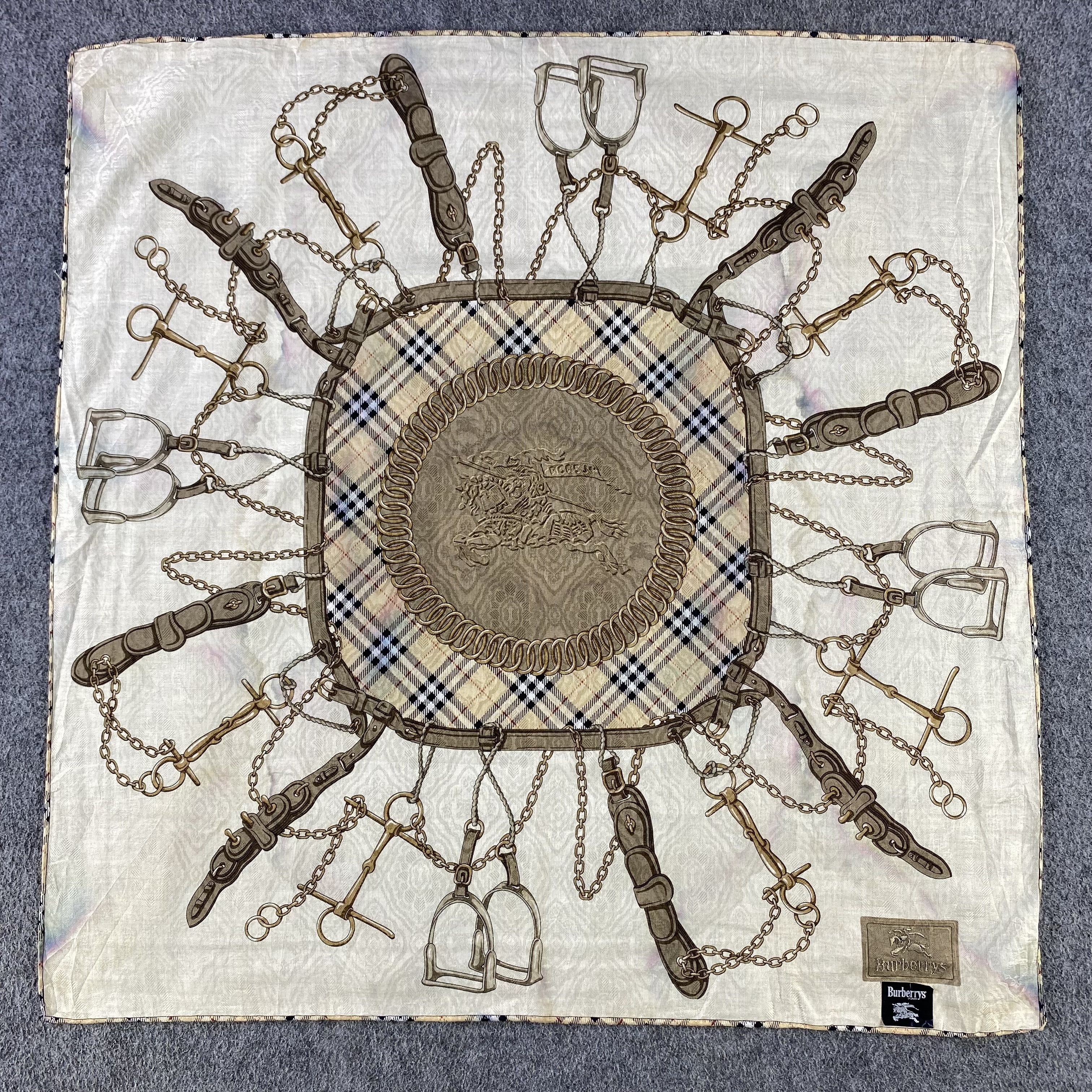 Burberry × Vintage Burberry Handkerchief/Neckerchief/Bandana HC798 Size ONE SIZE - 1 Thumbnail