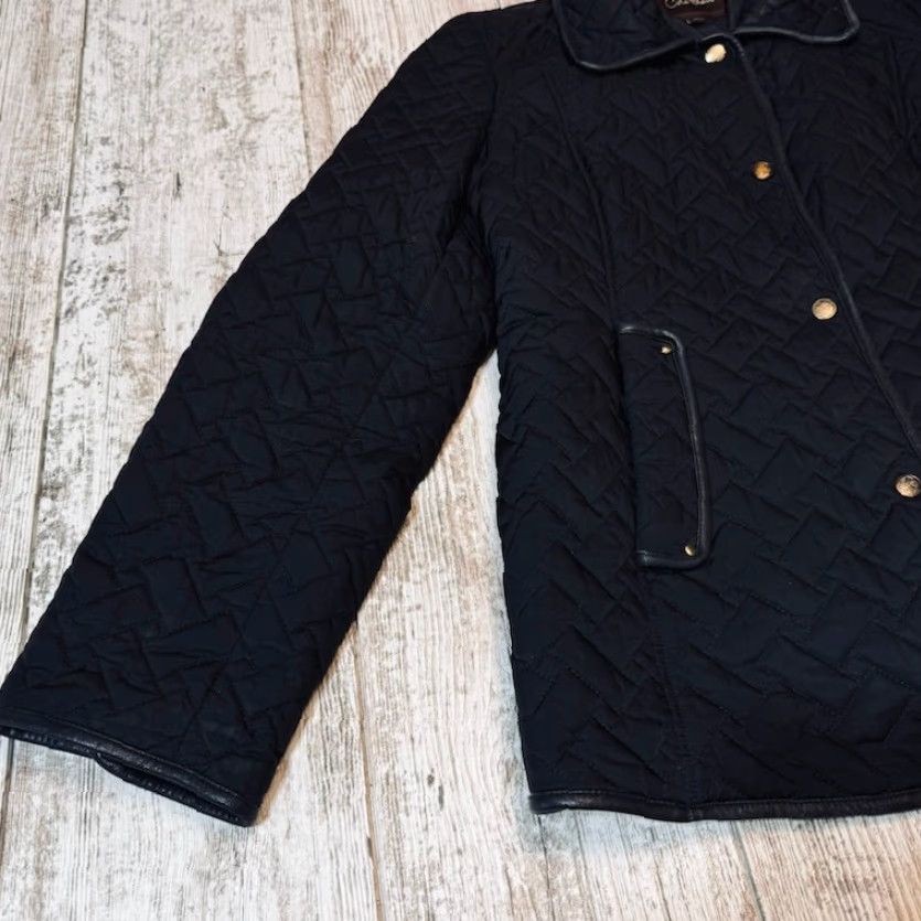 Cole Haan VINTAGE Cole Haan Jacket Womens Medium Quilted Button Down Pockets Lamb Skin Trim 7491 Size M / US 6-8 / IT 42-44 - 3 Thumbnail