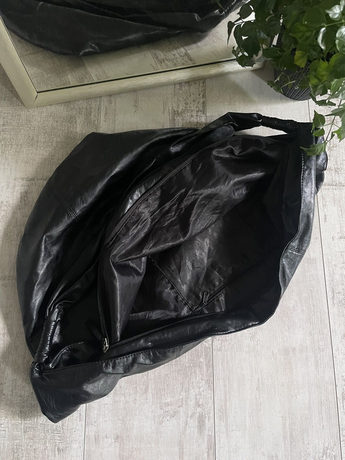 If Six Was Nine × Japanese Brand Parachute Vintage Y2K Black Oversized Bag Balenciaga Style Size ONE SIZE - 4 Thumbnail