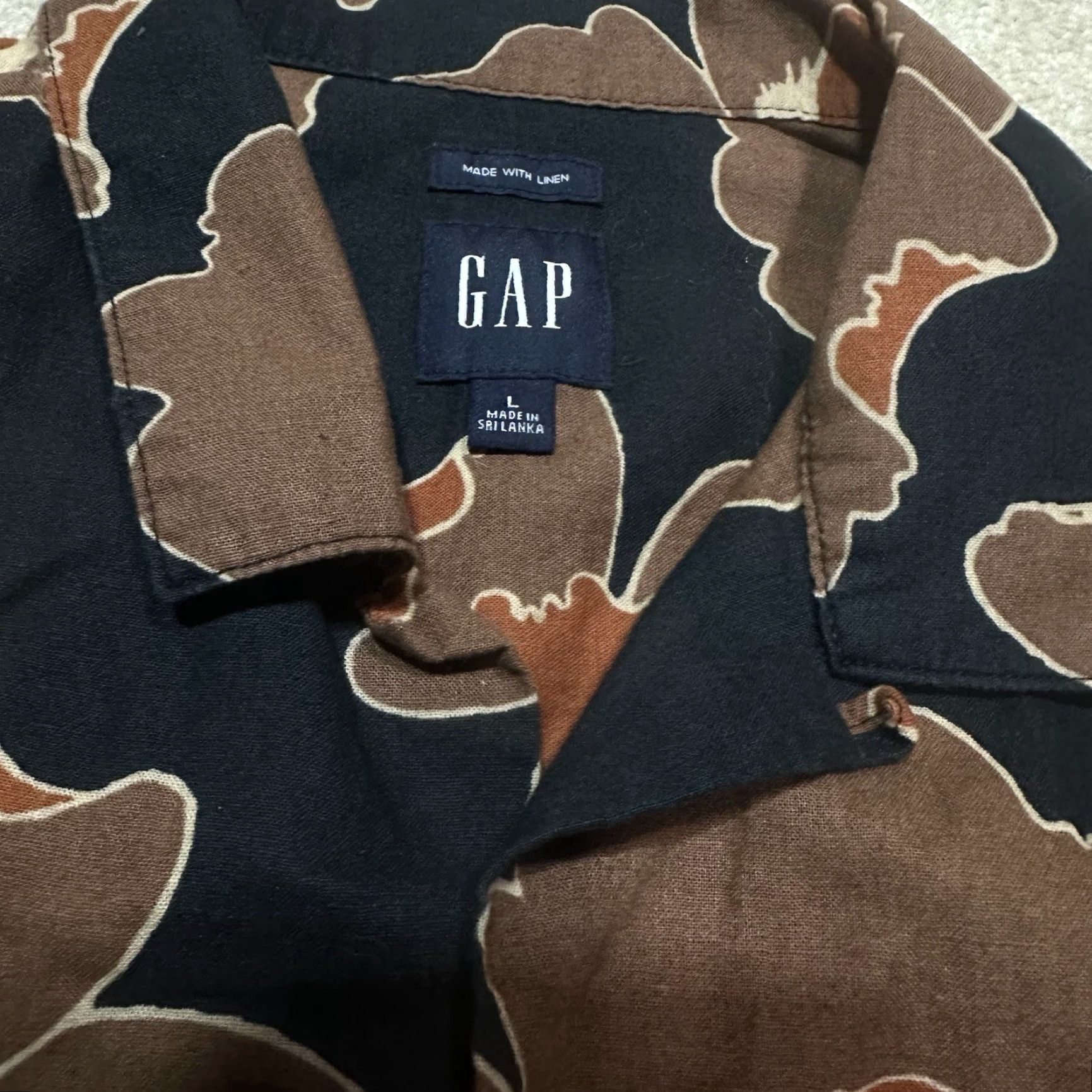 Gap Gap Camp Button-Up Shirt Mens Large Brown Floral Hawaiian Shirt Linen Shirt Size US L / EU 52-54 / 3 - 4 Thumbnail