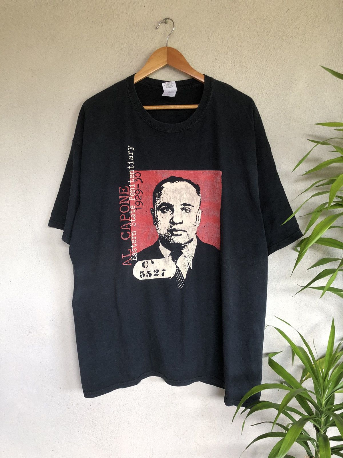 Vintage Crazy Vintage Sunfaded Al Capone Photo Tee Size US XXL / EU 58 / 5 - 1 Thumbnail