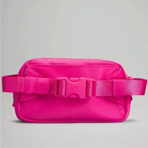 Lululemon Lululemon Sonic Pink Team Canada Future Legacy Mini Belt Bag Size ONE SIZE - 11 Thumbnail