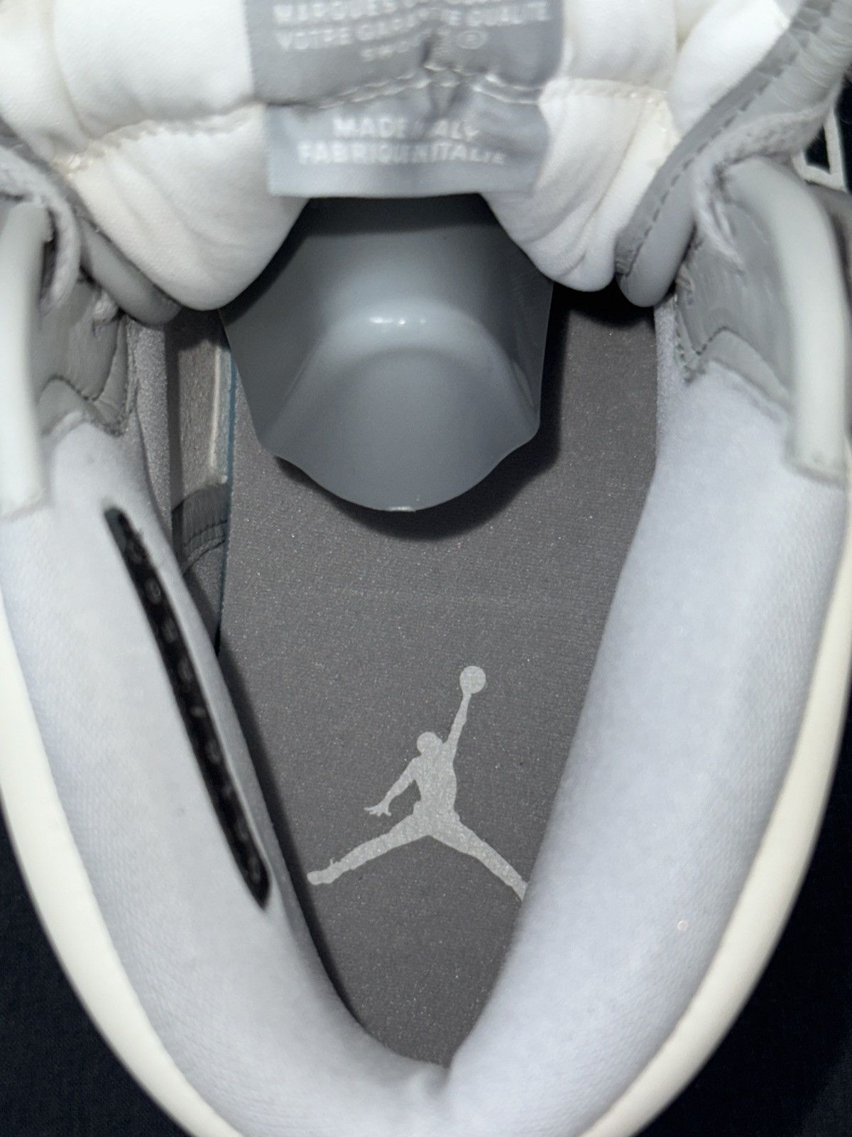 AIR DIOR JORDAN SNEAKERS
