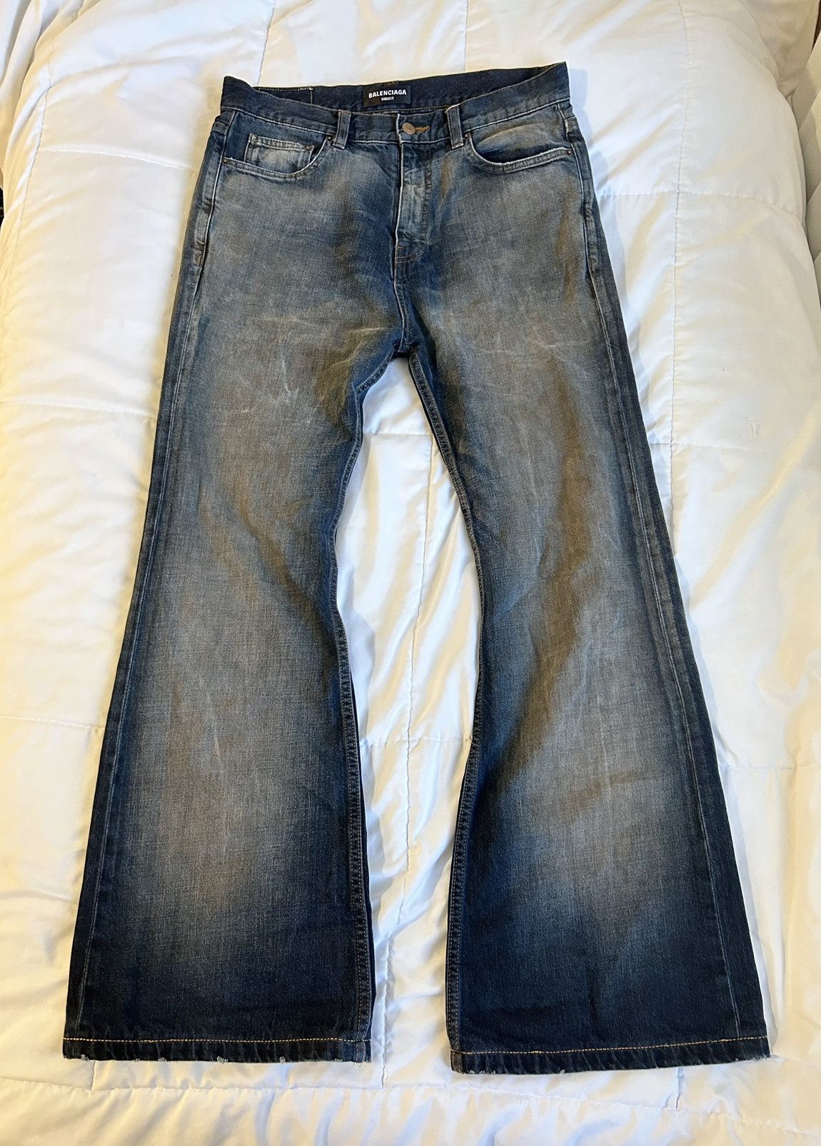Balenciaga 22ss the lost tape flared デニム AW22 Balenciaga 'Lost Tape' Distressed Flared Denim | TikTok