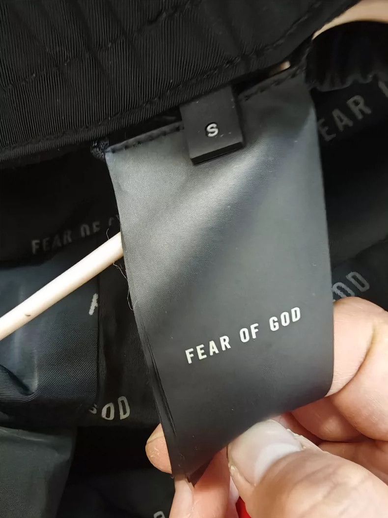 Fear of God Fear of God Nylon barrage logo trousers Size US 28 / EU 44 - 4 Thumbnail