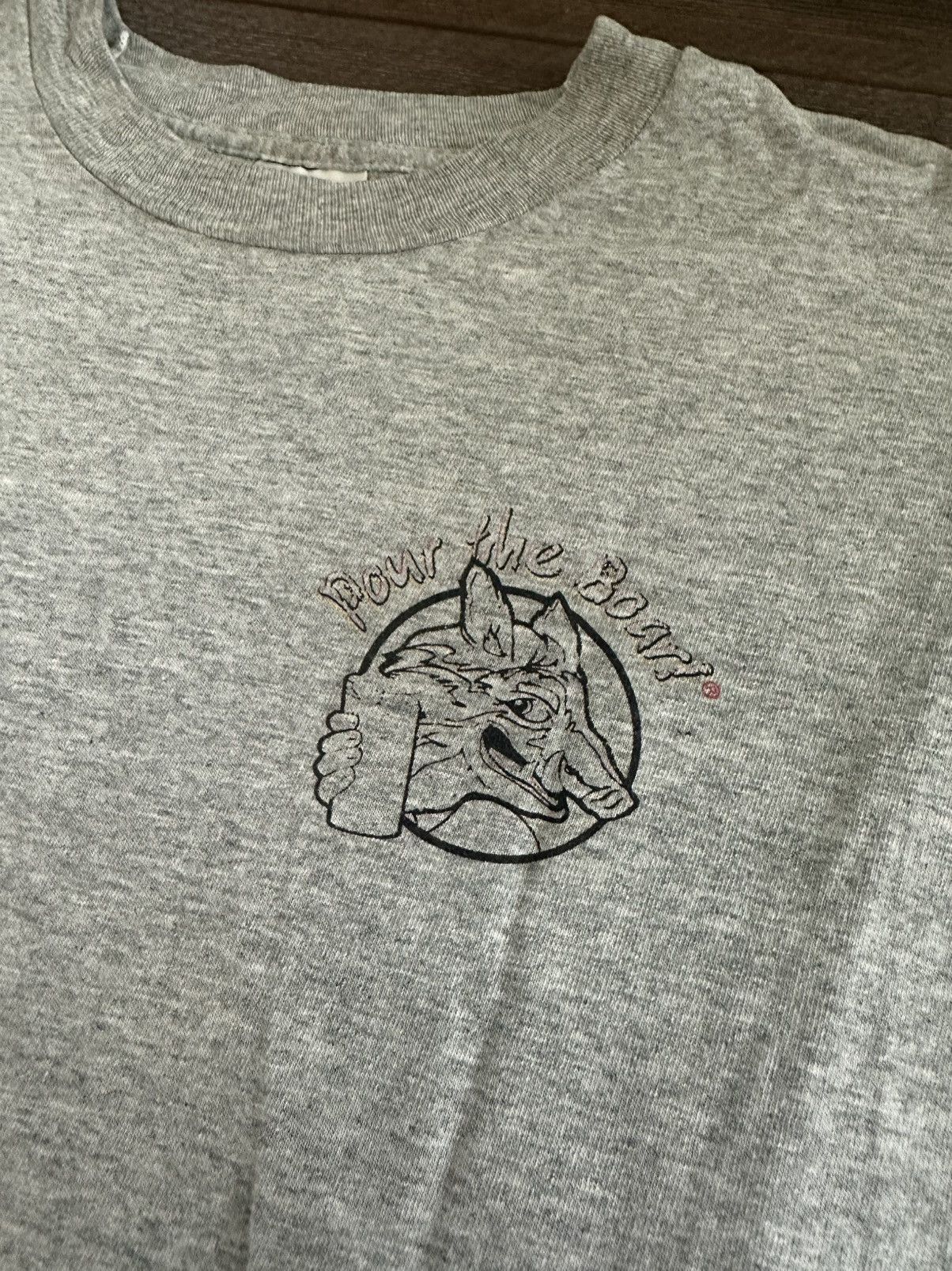 Vintage 1990s Vintage Gordan’s Beer “Pour the Boar” Faded Bar Tee Size US XL / EU 56 / 4 - 4 Thumbnail