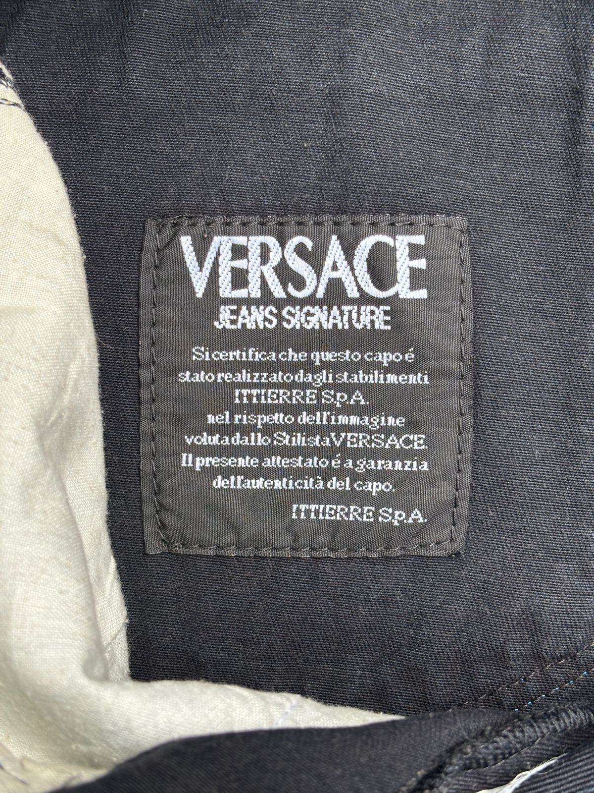 Versace × Vintage Vintage Versace Medusa Jeans Signature Denim Pants Size US 32 / EU 48 - 10 Thumbnail