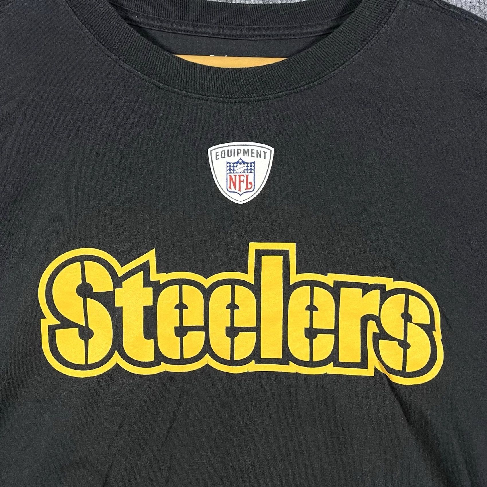 Reebok VINTAGE Steelers VTG 90s Reebok NFL Tee Black T-Shirt Mens XL Crew Neck Short Sleeve Cotton Jersey Logo Graphic Print Sportsman College Football Size US XL / EU 56 / 4 - 2 Thumbnail