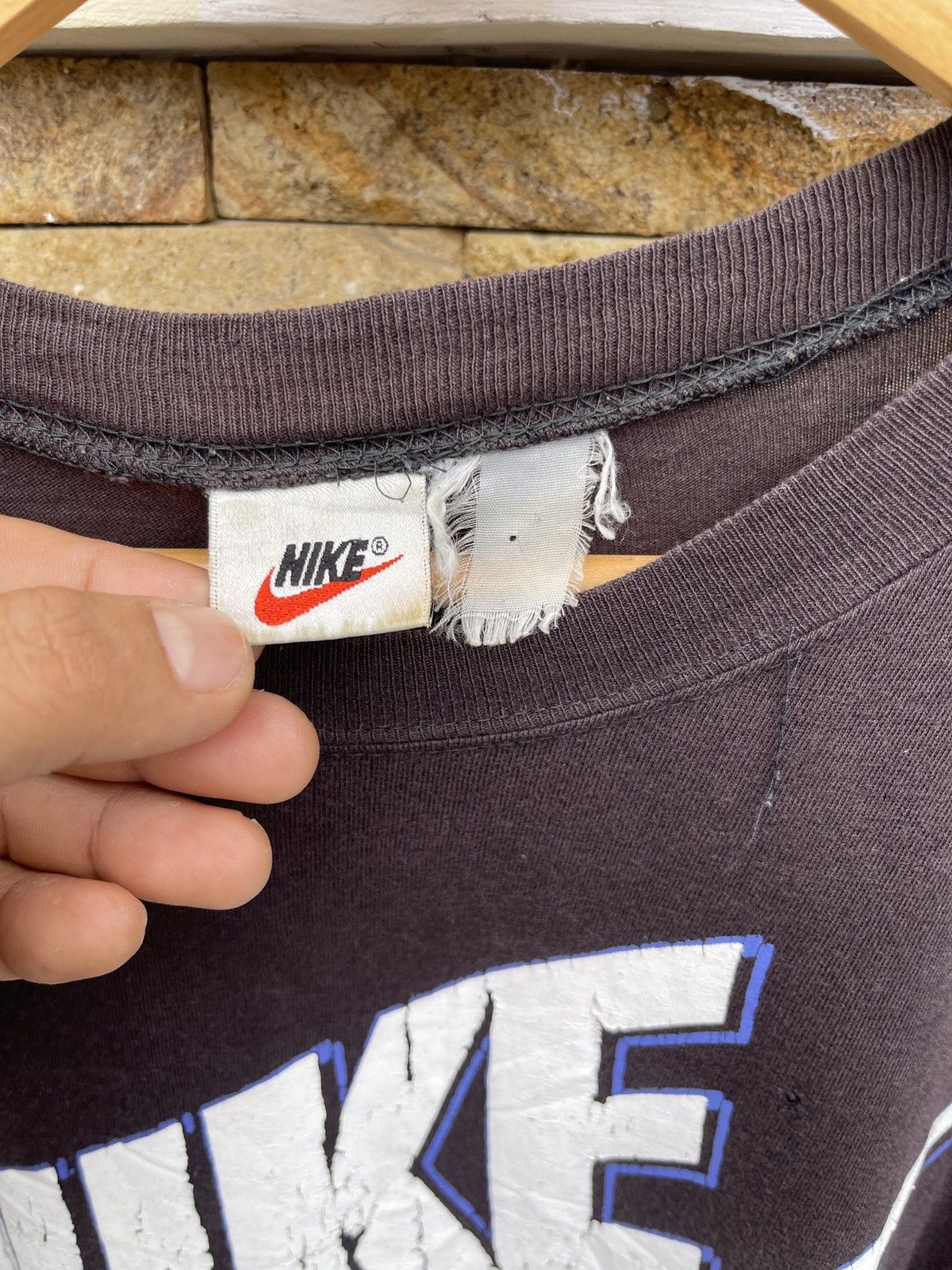 Vintage Last Drop🔥Rare🔥Vtg 90s Faded NIKE AIR Big Logo Swoosh Tee Size US L / EU 52-54 / 3 - 7 Thumbnail