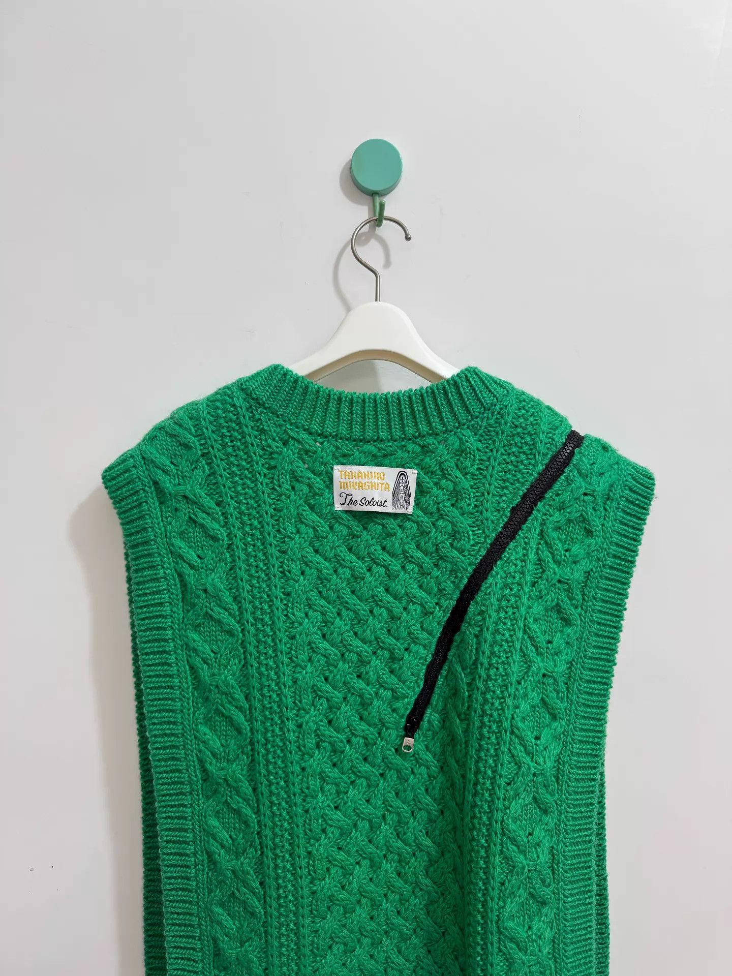 Takahiromiyashita The Soloist. TAKAHIROMIYASHITA THE soloist side cutouts one size Size US S / EU 44-46 / 1 - 5 Thumbnail