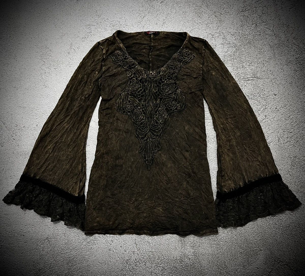 Vintage Vintage Party Gothic Flared Sleeve Tribal tatto Shirt Size US M / EU 48-50 / 2 - 1 Thumbnail