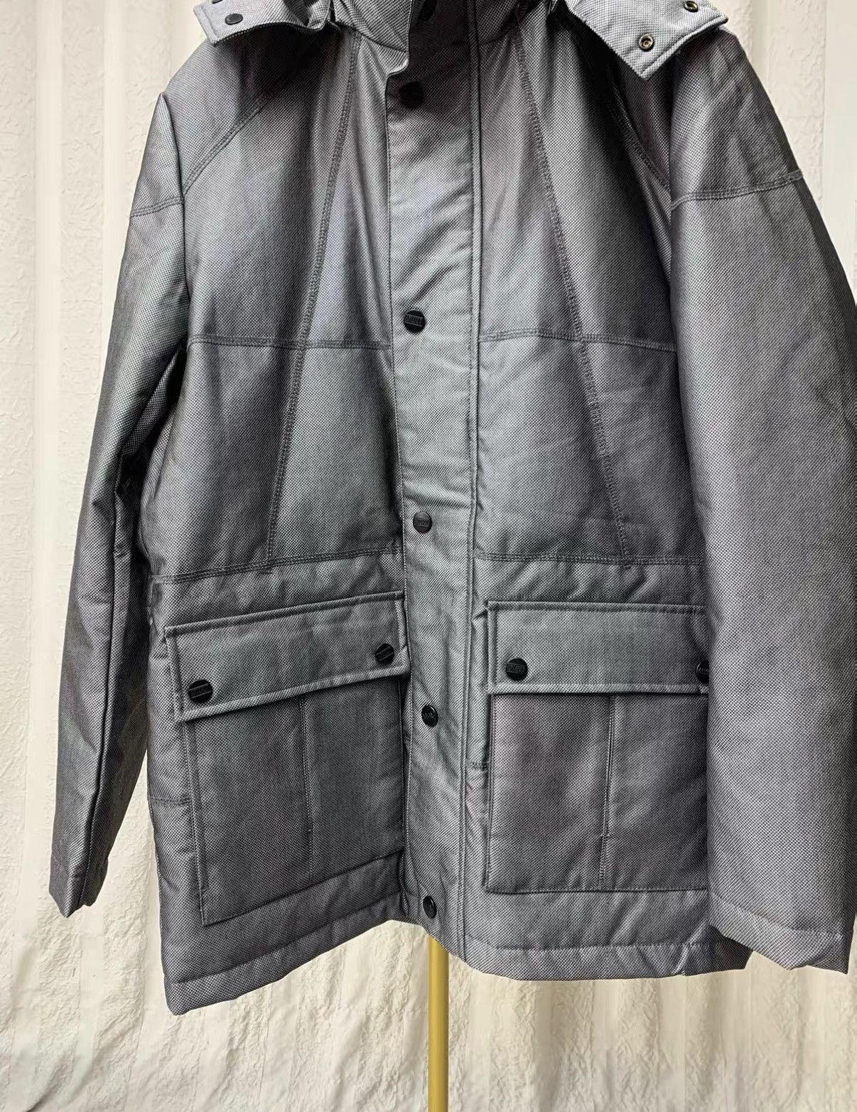 Armani Collezioni ARMANI COLLEZIONI Silver Stand Collar Business Padded Coat Size US M / EU 48-50 / 2 - 2 Thumbnail