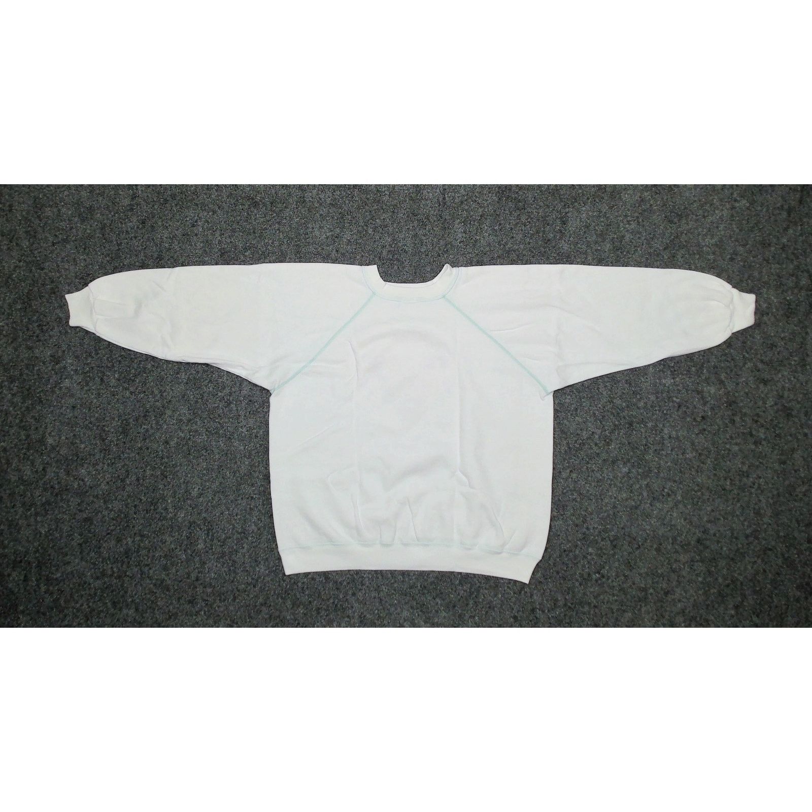 Hanes Vintage 90s Hanes Her Way Boxy Teddy Bear Sweatshirt XL Size XL / US 12-14 / IT 48-50 - 5 Thumbnail